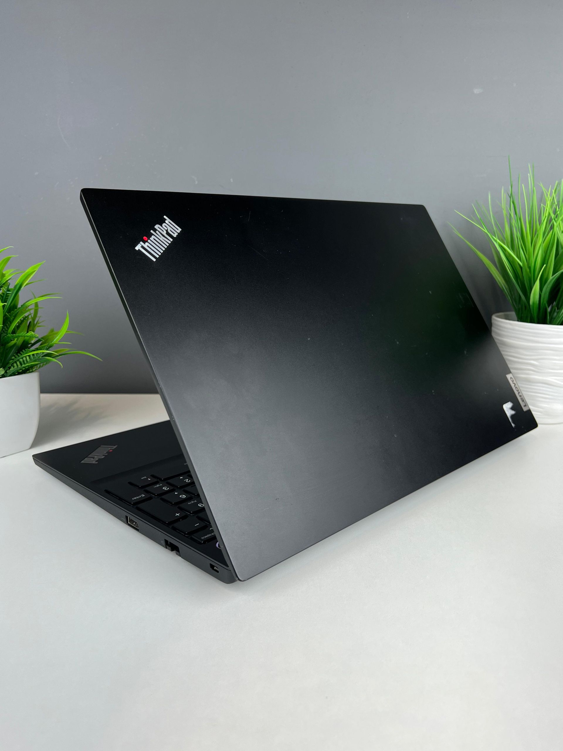 Ноутбук Lenovo ryzen 5 (5-е поколение) 2023 (6 ядер / 12 потоков) AMD Ryzen 5 5-поколение ядер 16 GB 500 GB 15 дюймов