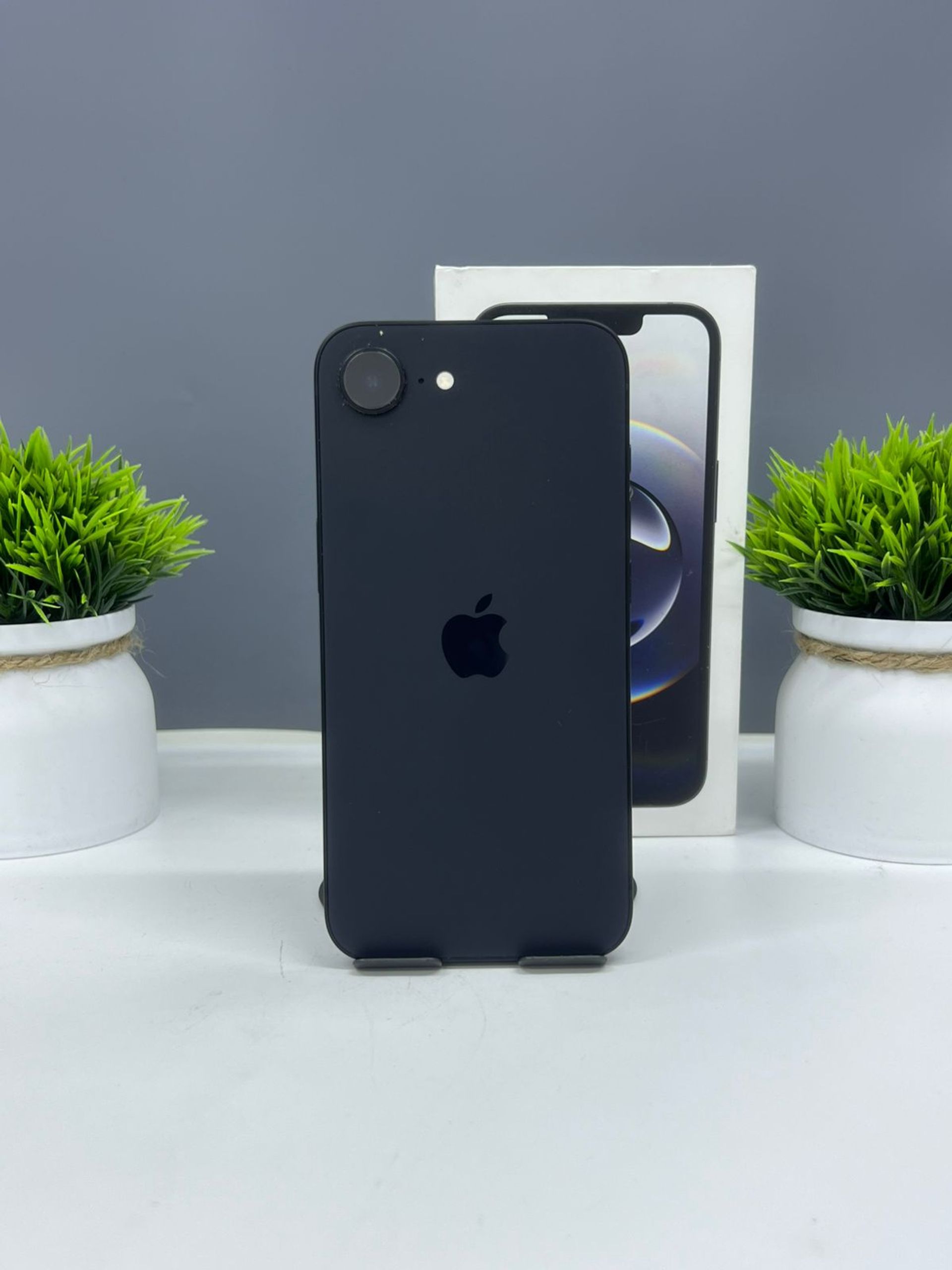 Apple iPhone 16e 128GB