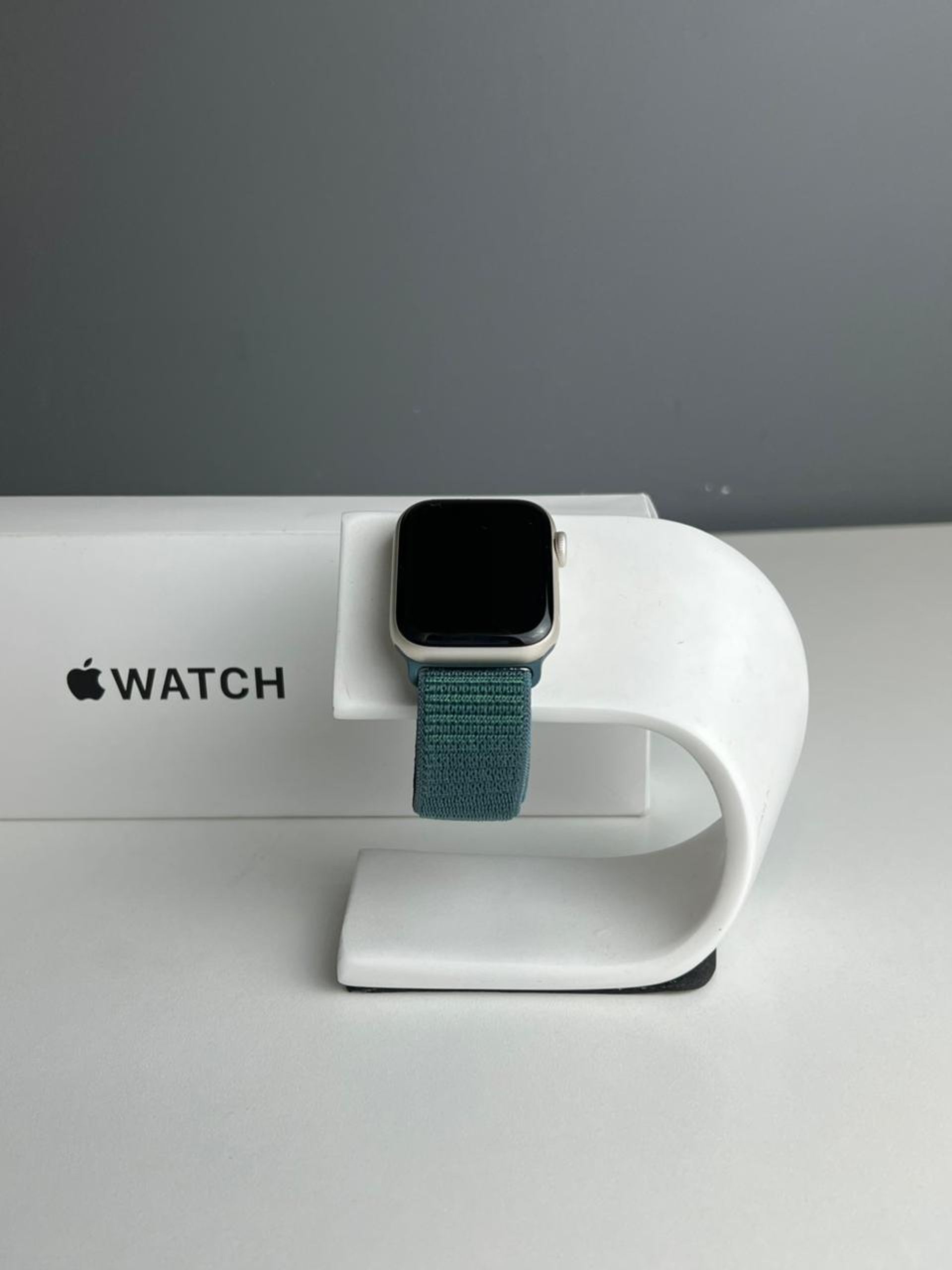 Apple Watch SE 40 мм (2е поколение)