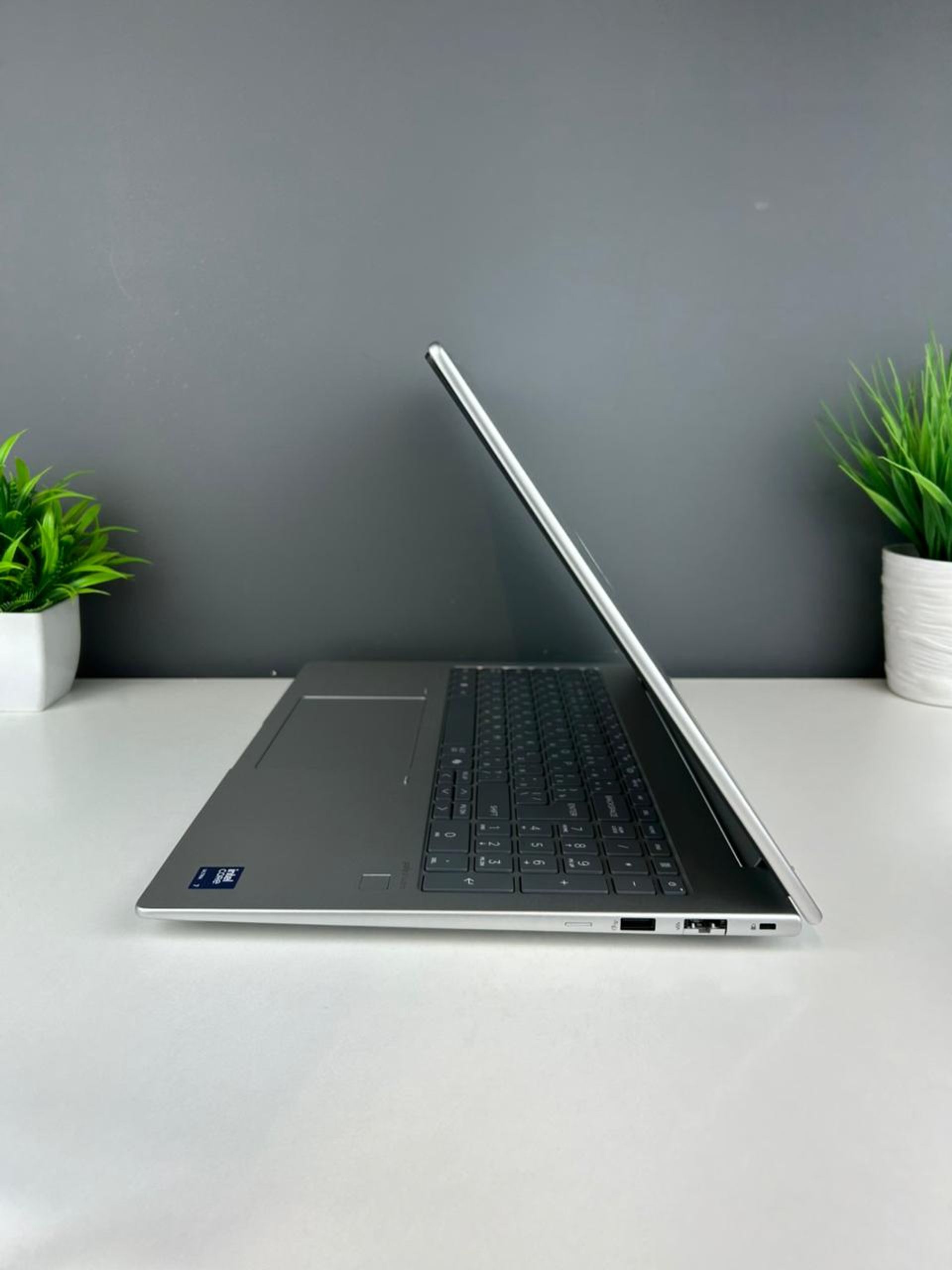 Hp Core i7/15 ULTRA пок