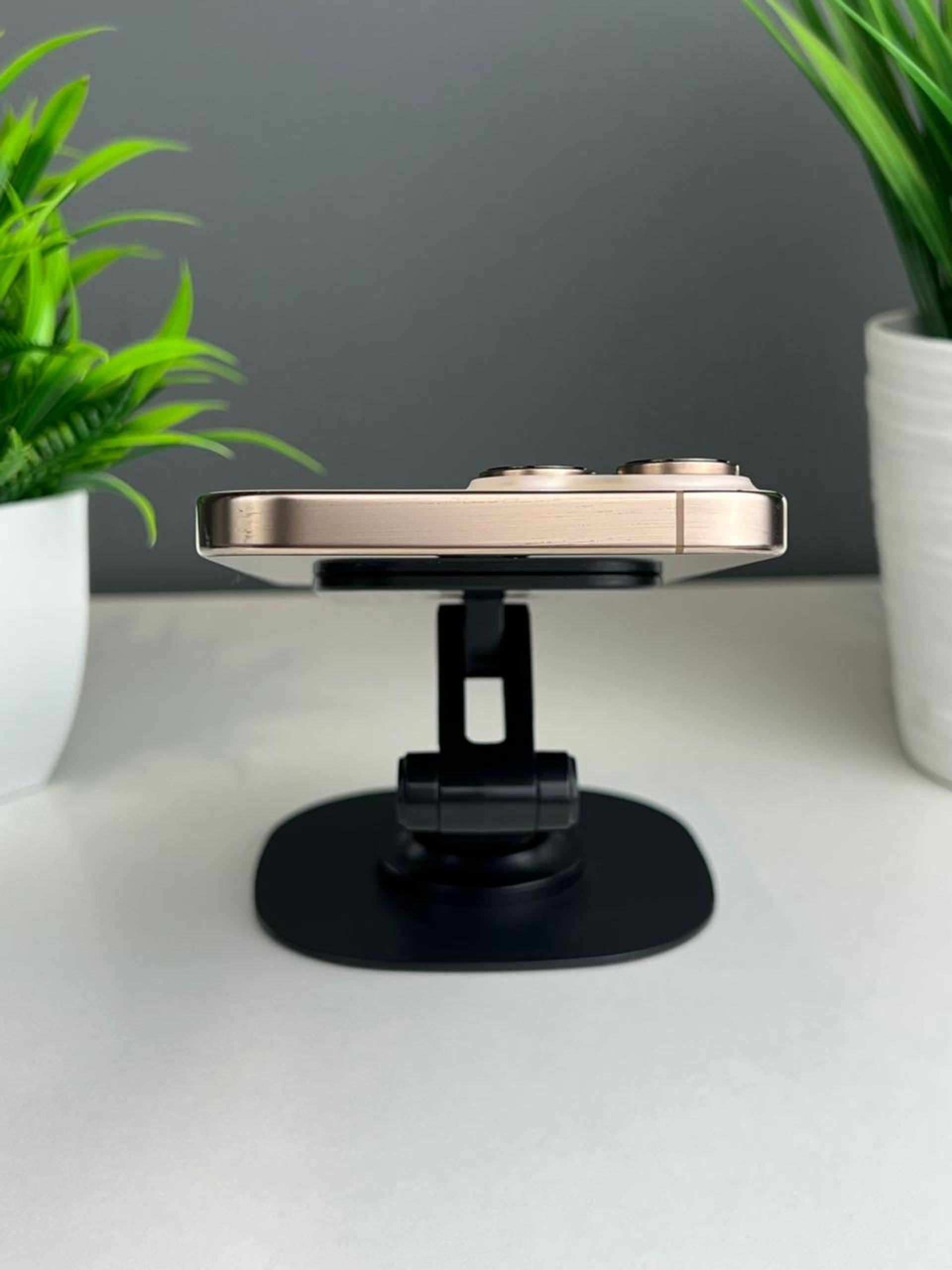 Apple iPhone 16 Pro Max 256GB - фото_3