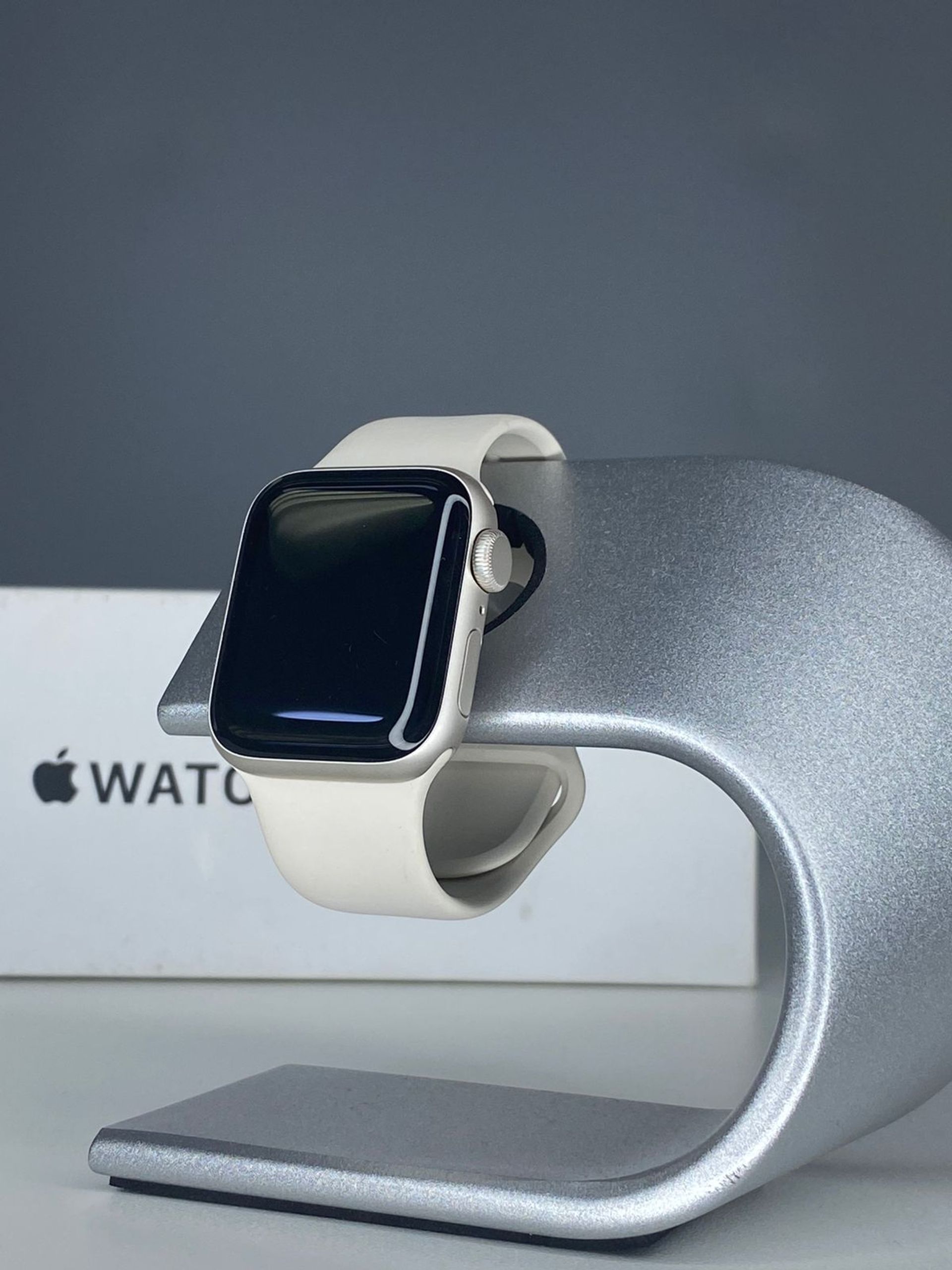 Apple Watch SE 40 мм (2е поколение)