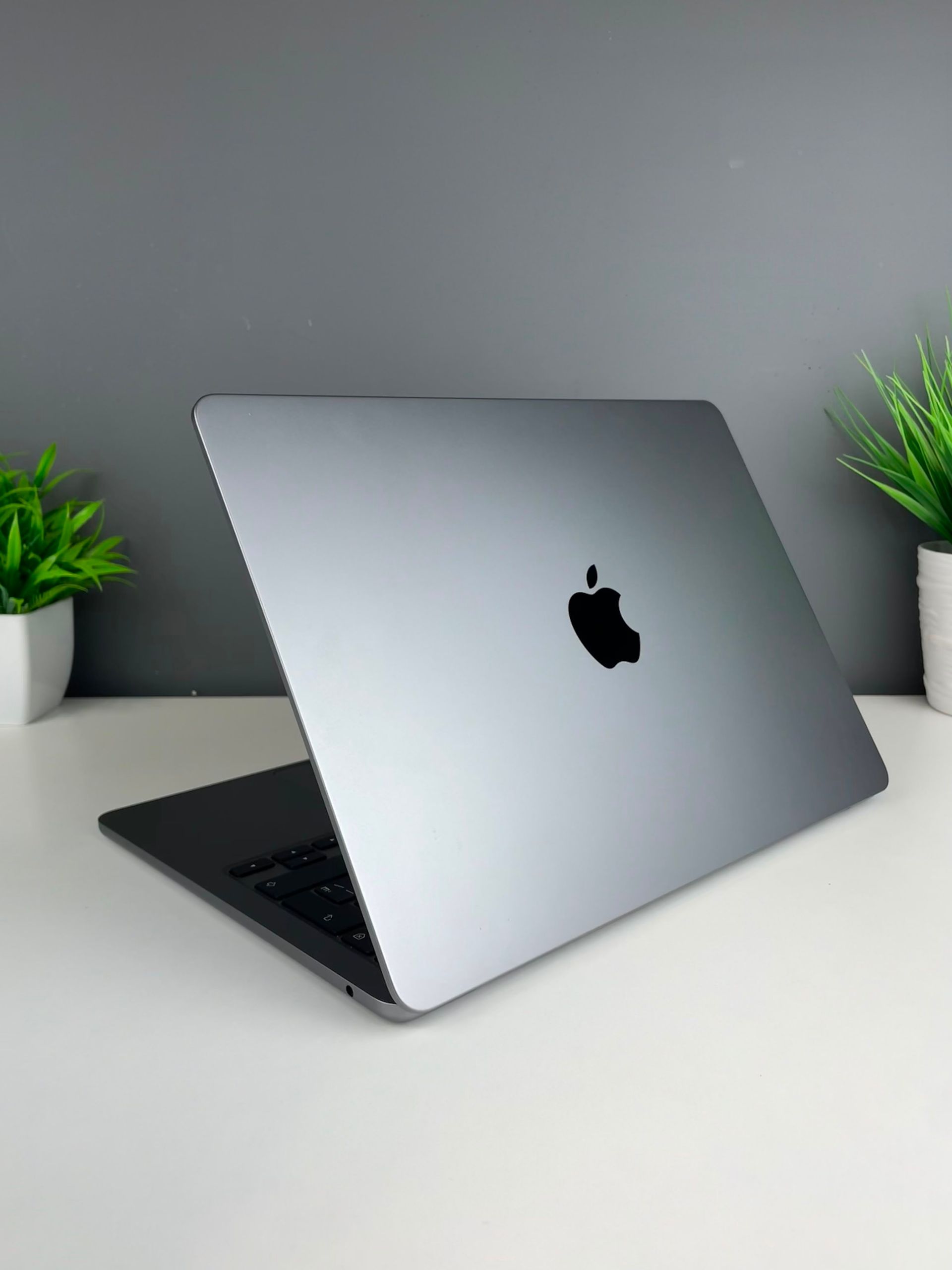 Ноутбук Apple macbook air 13 m3 M3 ядер 8 GB 256 GB 13 дюймов