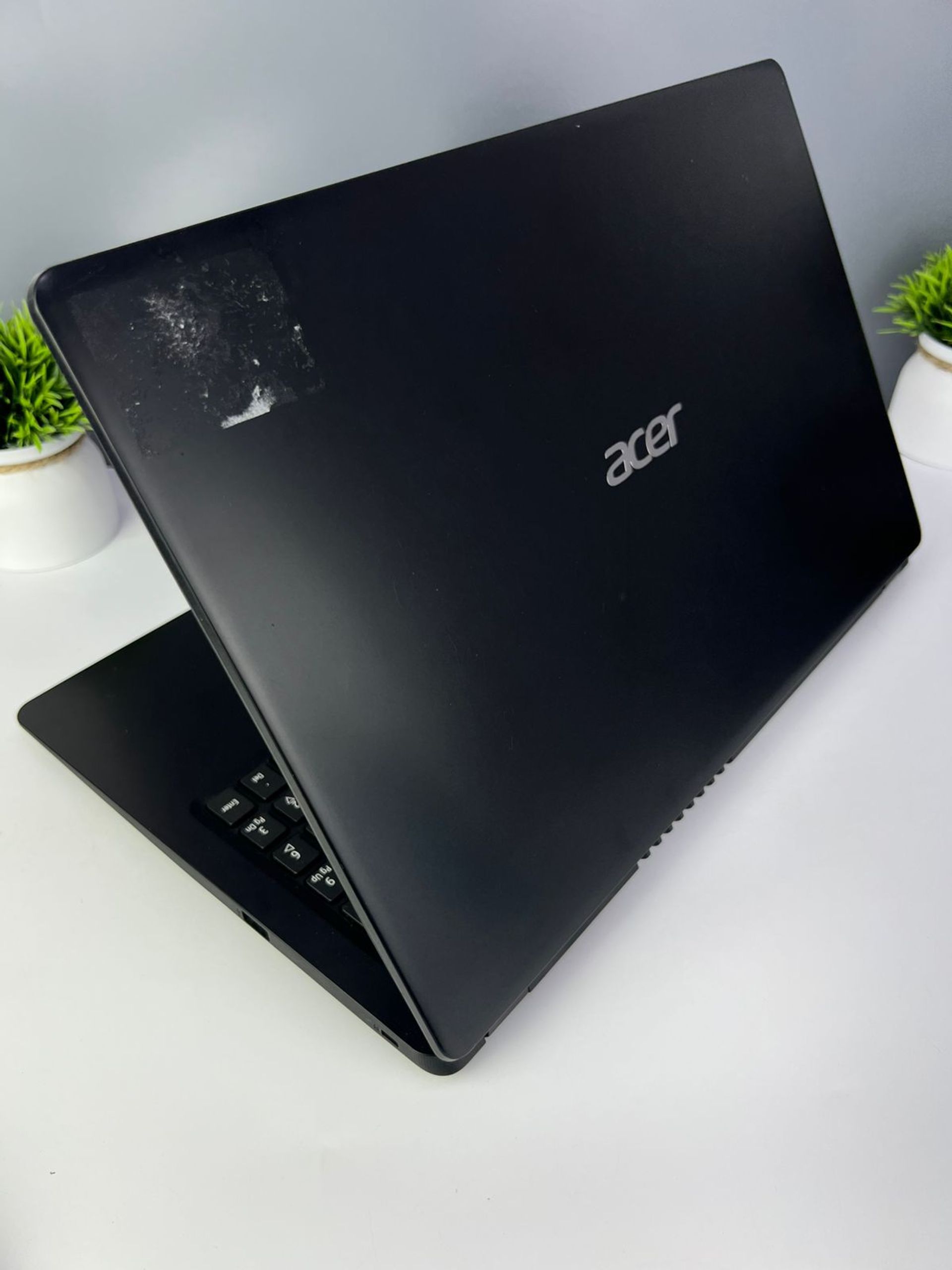 Ноутбук Acer core i5/10 пок  Intel Core i5  10-поколение  ядер 4 GB 16 дюймов