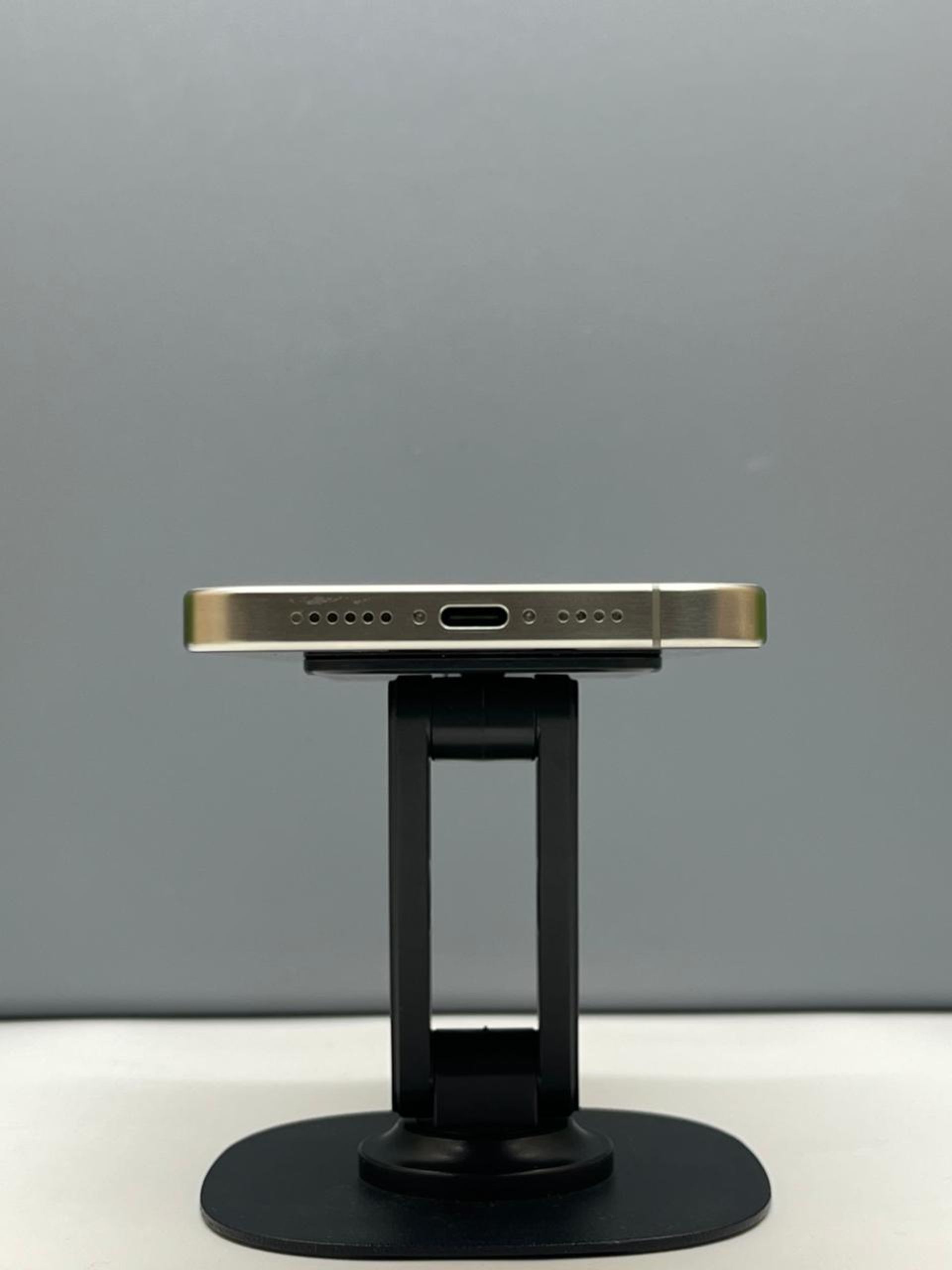 Apple iPhone 15 Pro Max 256GB - фото_3