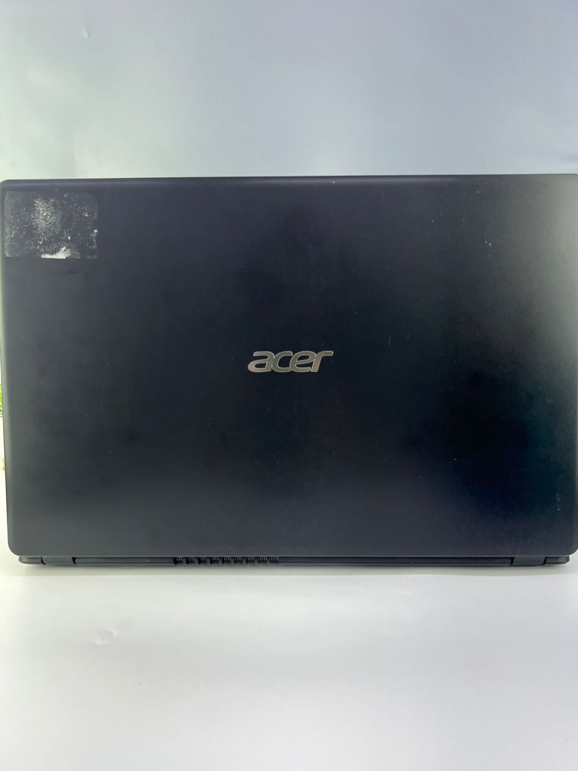 Ноутбук Acer core i5/10 пок  Intel Core i5  10-поколение  ядер 4 GB 16 дюймов