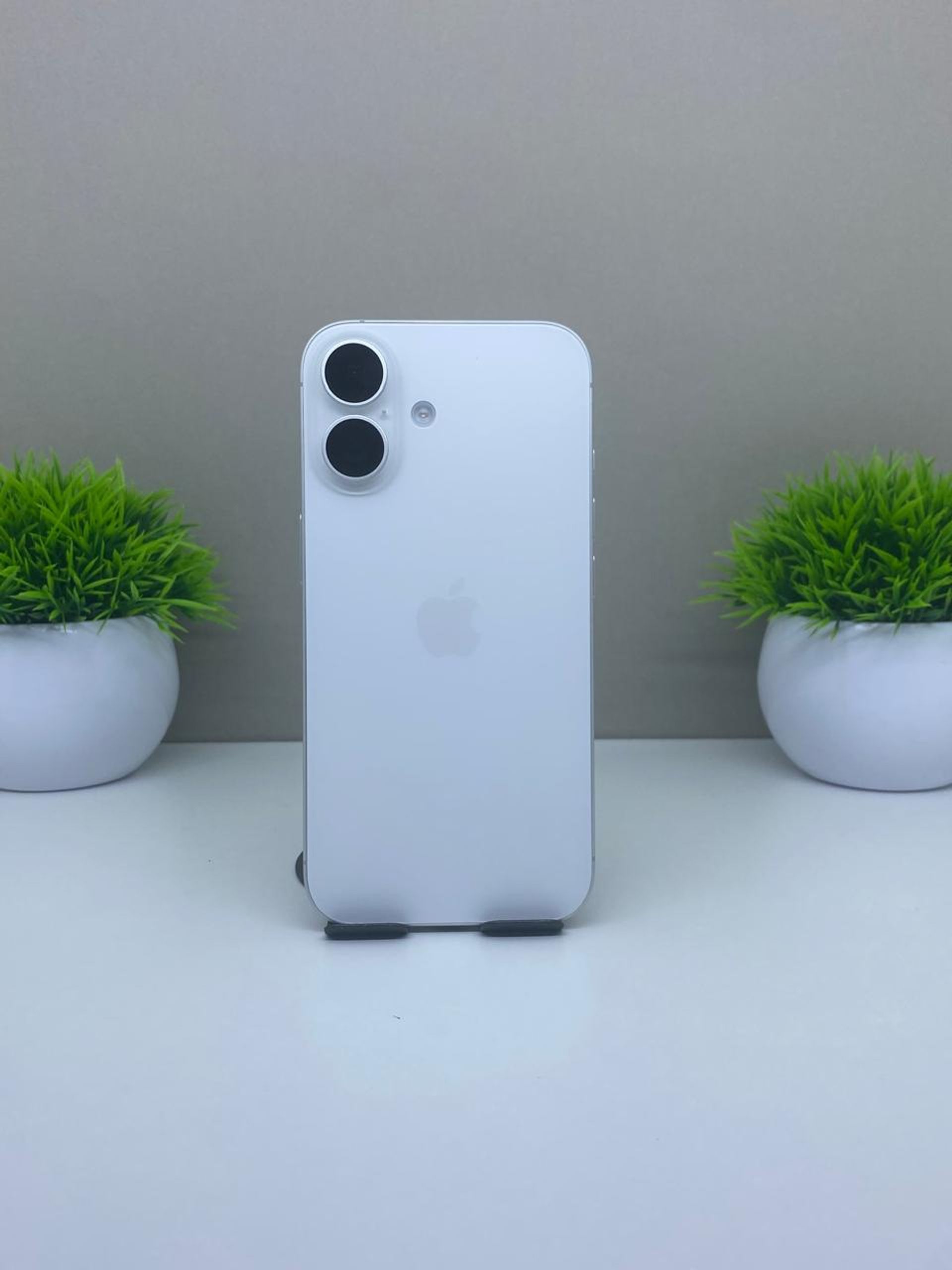 Apple iPhone 16 128Gb