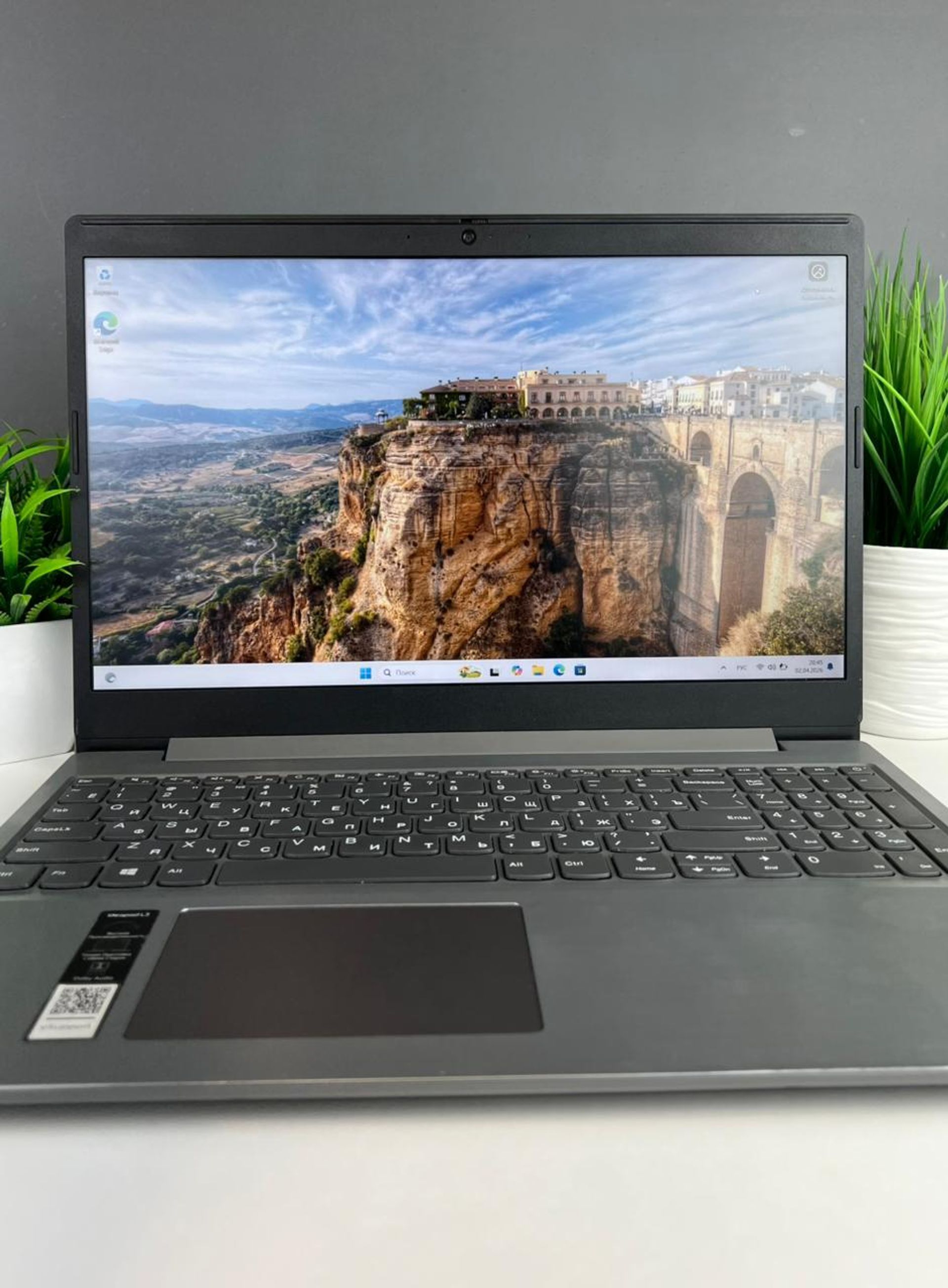 Ноутбук Lenovo Все остальные  Intel Core i3  11-поколение  ядер 8 GB 14 дюймов