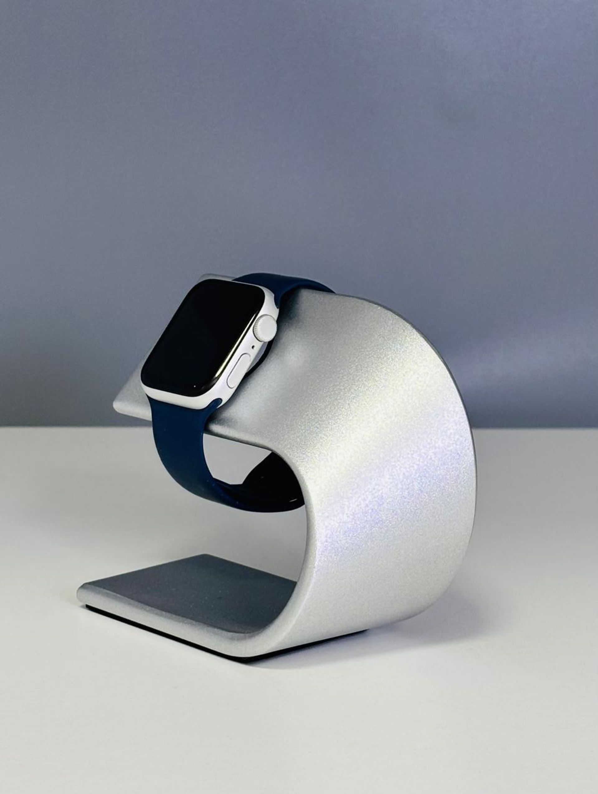 Apple Watch SE 44 мм (2е поколение)