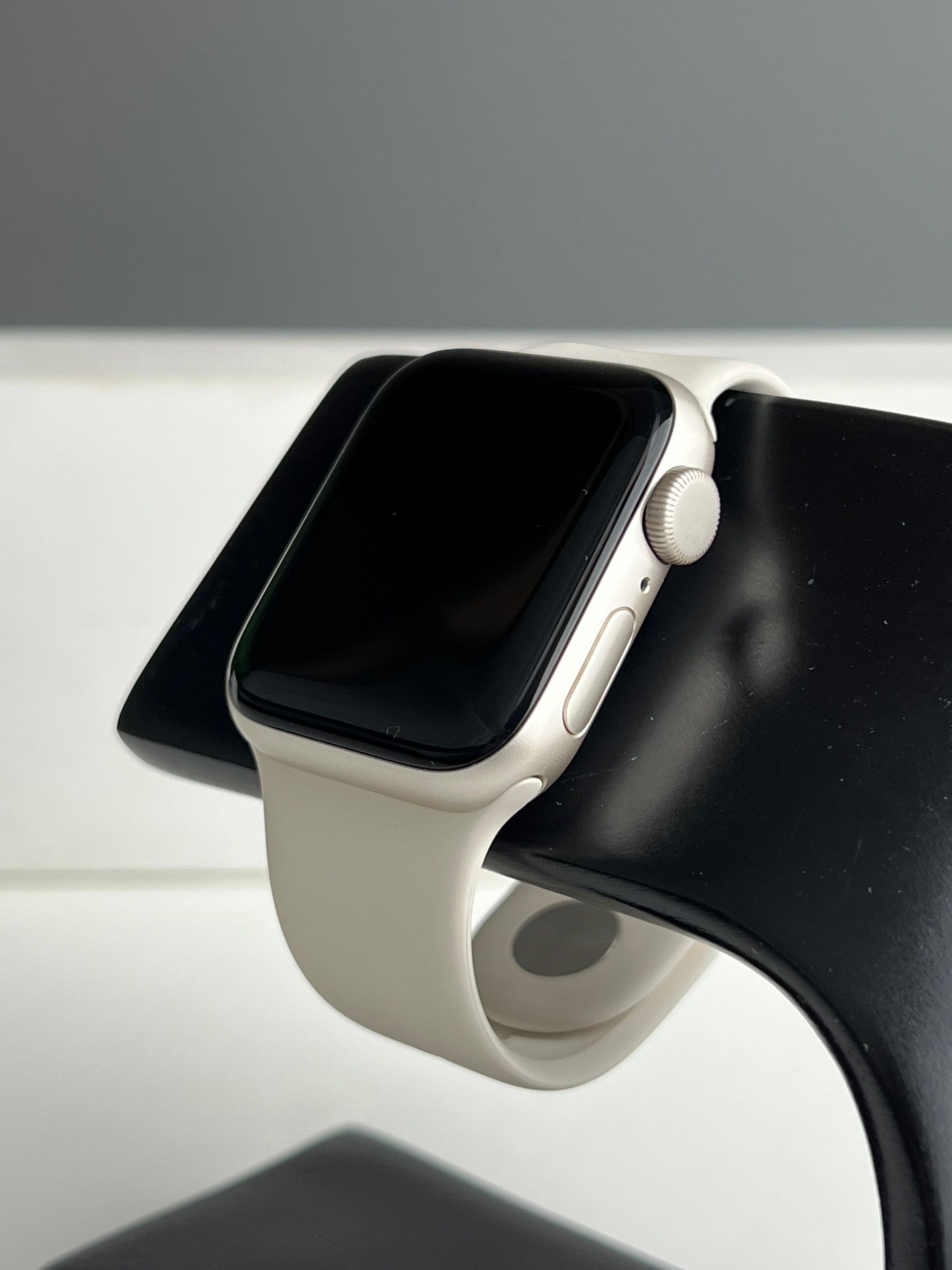 Apple Series SE 40 mm (2е поколение) 40mm