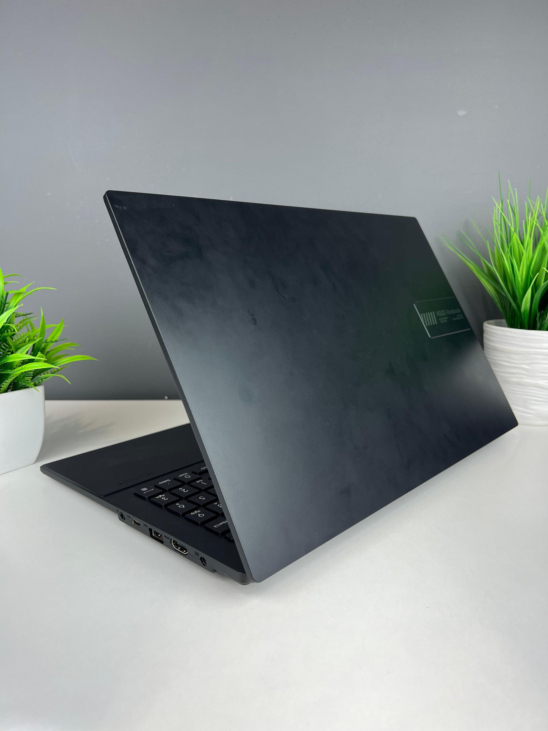 Ноутбук Asus Для работы и учебы  Intel Core i3  12-поколение  ядер 8 GB 256 GB 14 дюймов