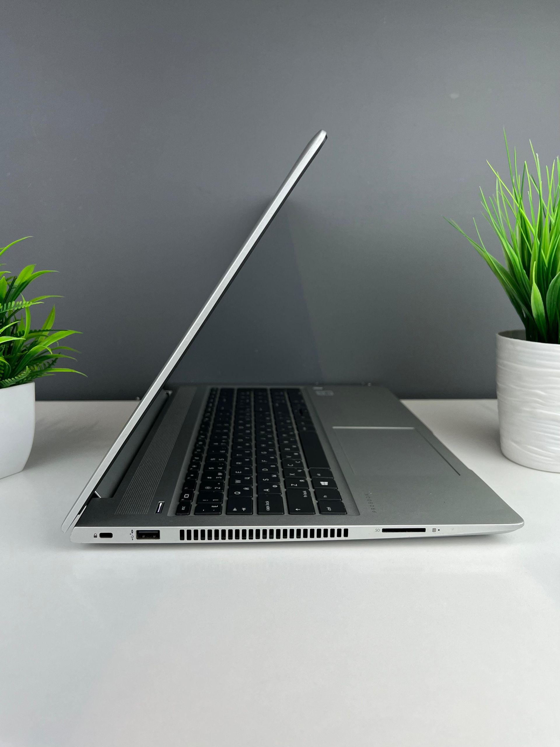 Ноутбук Hp Для работы и учебы  Intel Core i7  10-поколение  ядер 16 GB 500 GB 15 дюймов