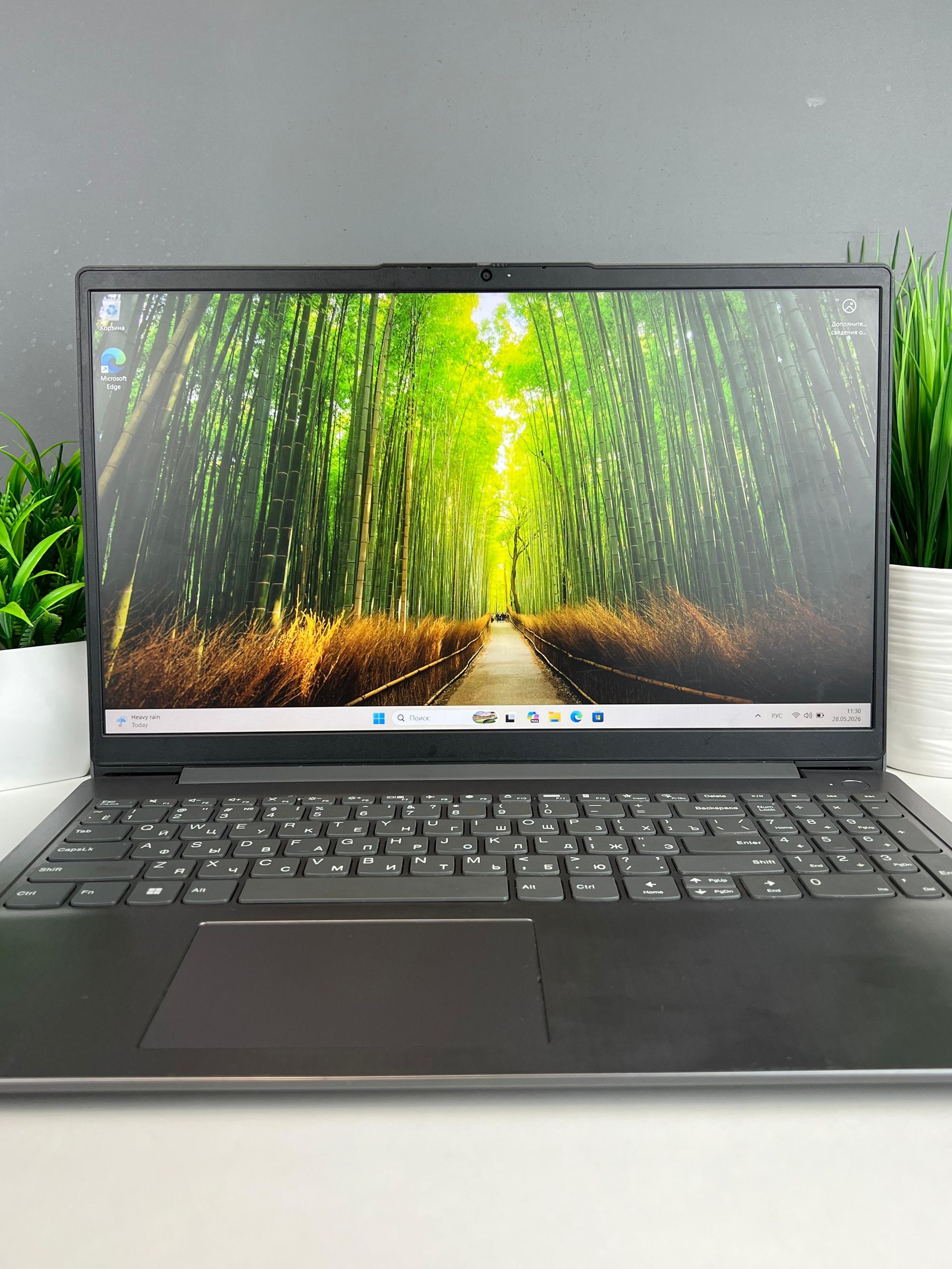 Ноутбук Lenovo ryzen 5 (5-е поколение) 2023 (6 ядер / 12 потоков)  Intel Core i5 5-поколение  ядер 6 GB 15 дюймов
