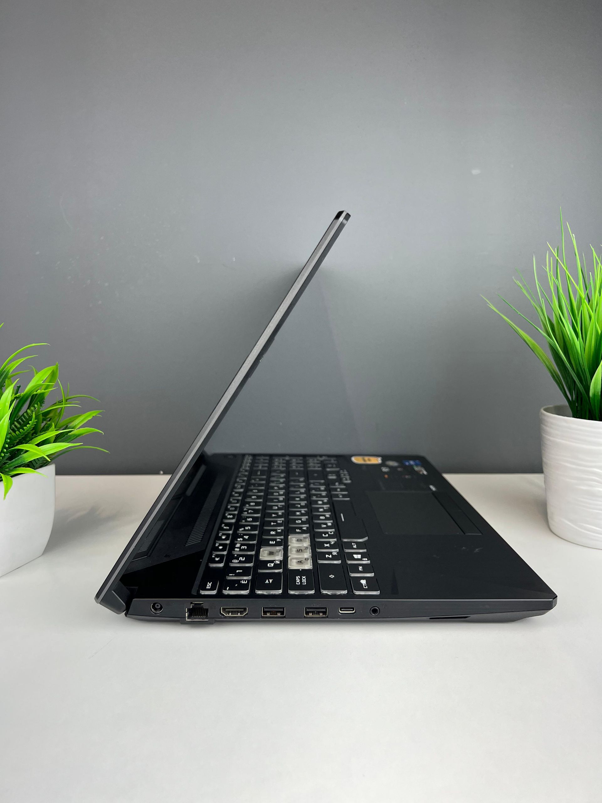 Ноутбук Asus core i5/11 пок  Intel Core i5  11-поколение  ядер 4 GB 500 GB 15 дюймов