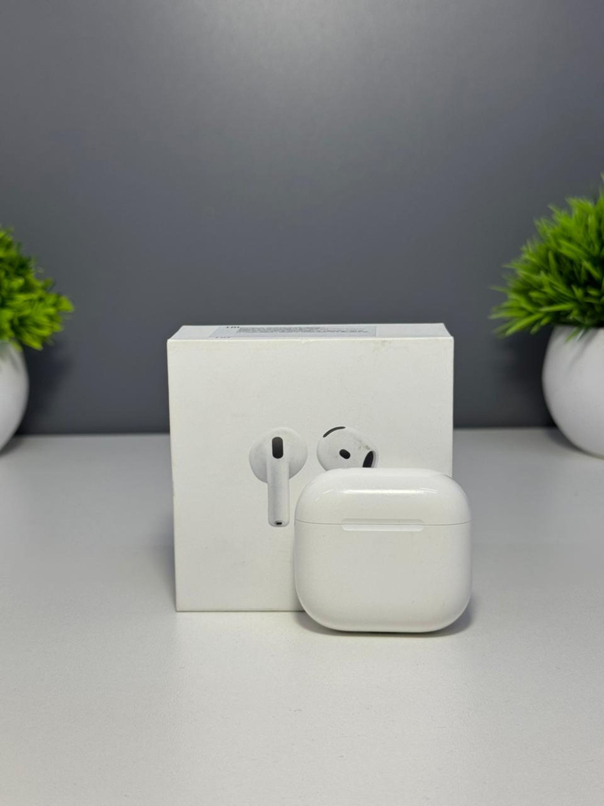 Apple AirPods 4 series