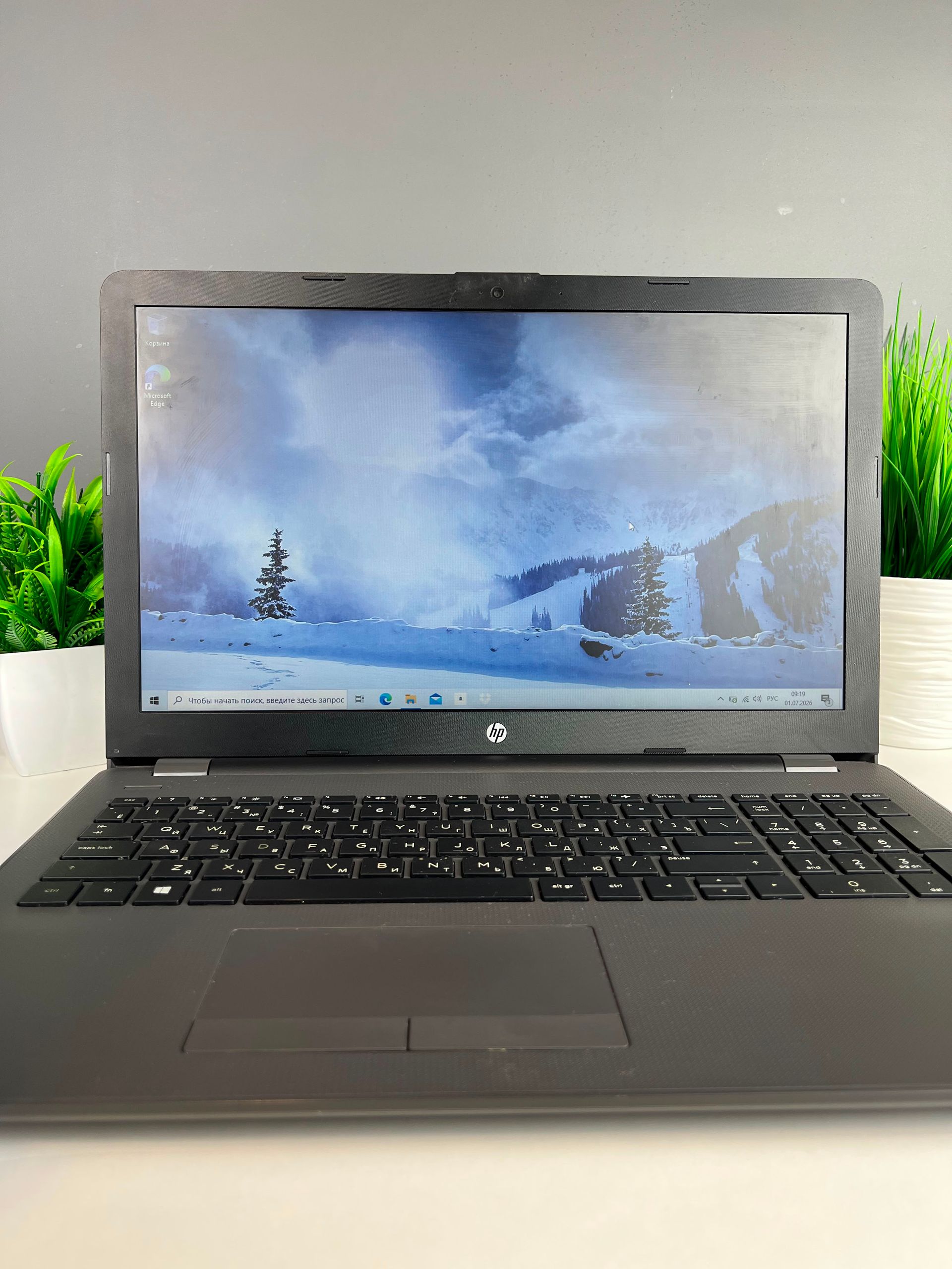 Ноутбук Hp Для работы и учебы  Intel Core i3  6-поколение  ядер 4 GB 500 GB 14 дюймов
