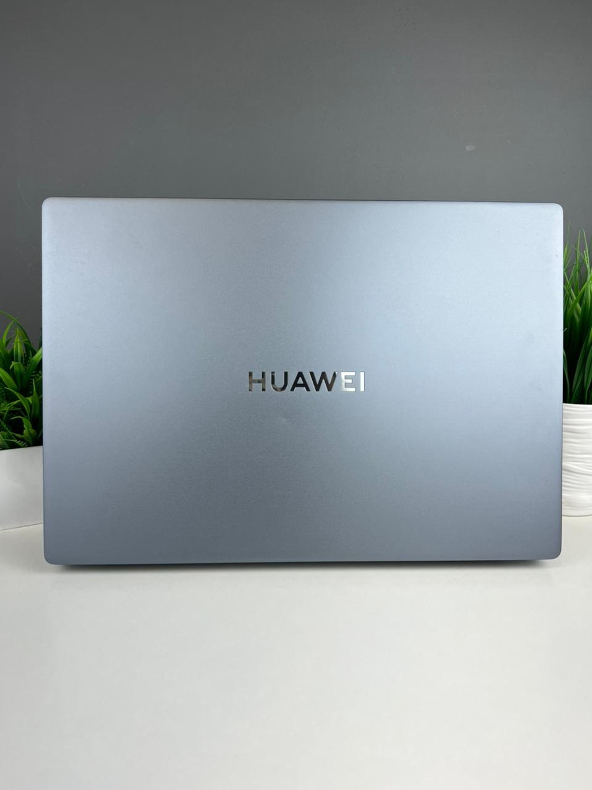 Huаwei  Core™  i3-12;