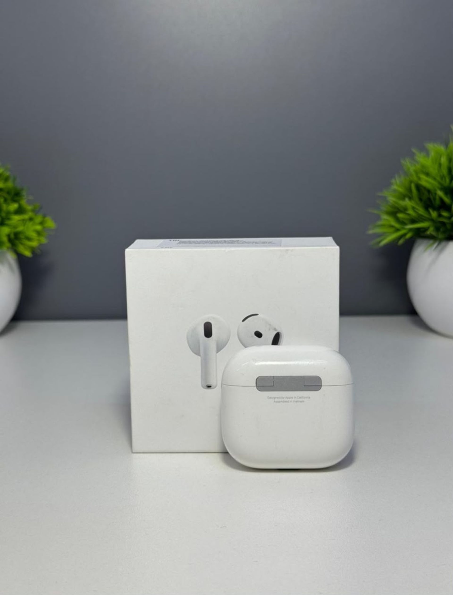 Apple AirPods 4 series