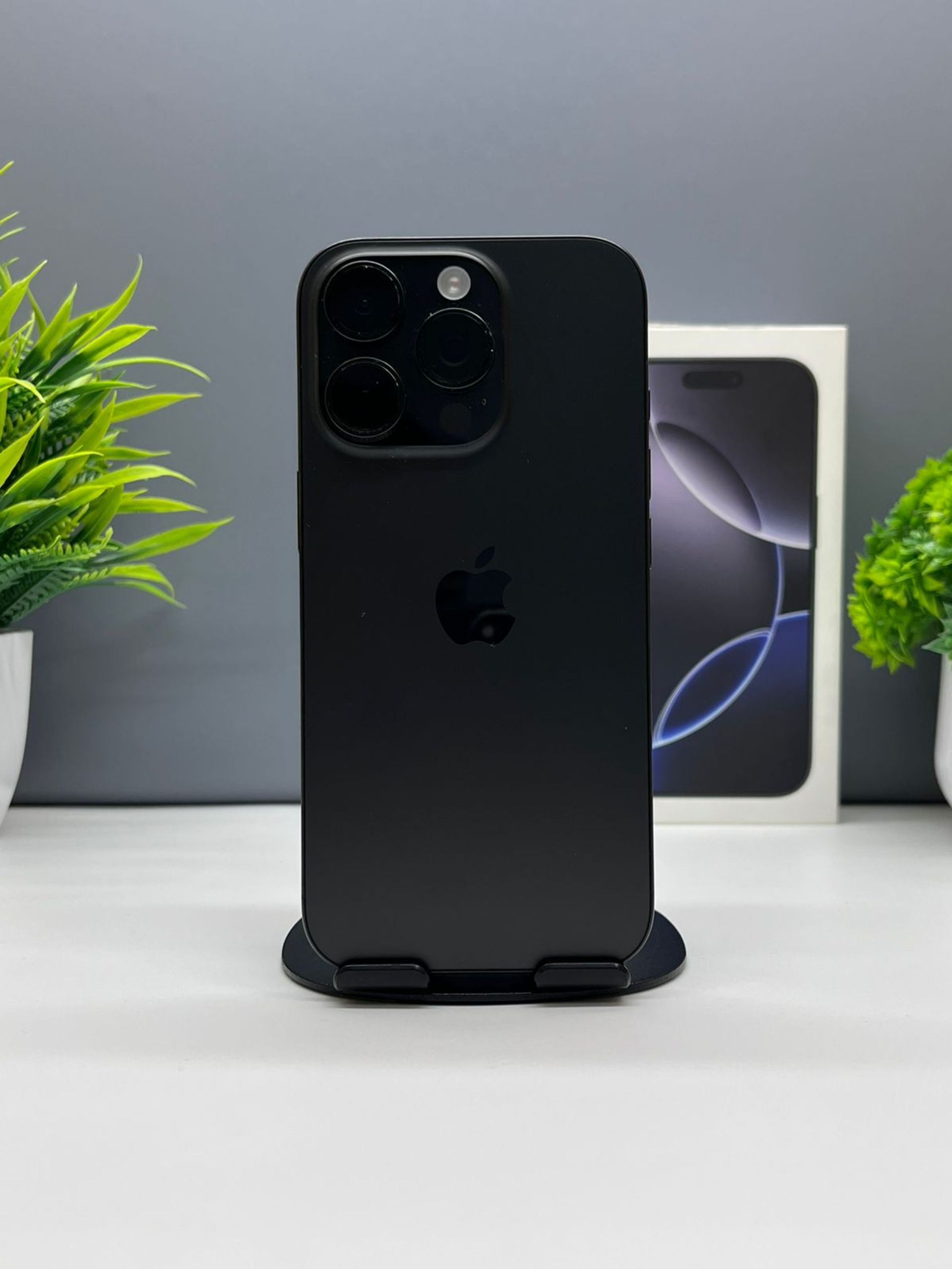 Apple iPhone 16 Pro 256Gb - фото_0