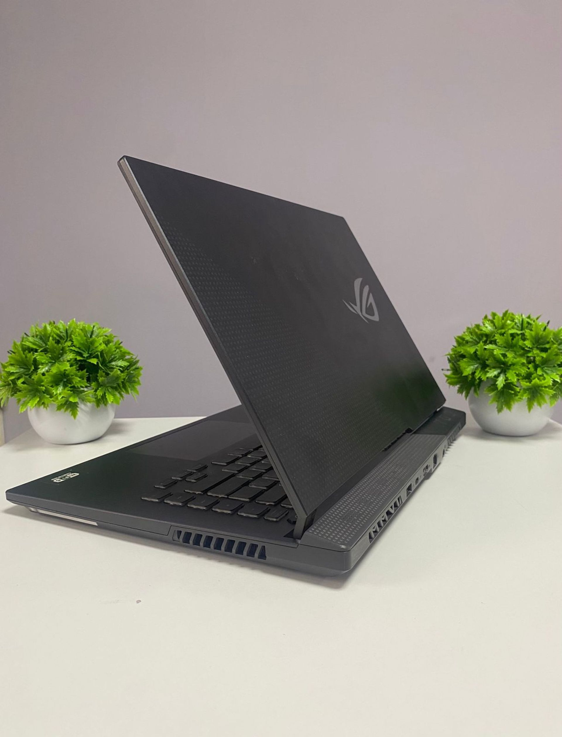 Ноутбук Asus ryzen 7 (4-е поколение) 2020-2022 (8 ядер / 16 потоков)  Intel Core i7  4-поколение  ядер 16 GB 500 GB 16 дюймов