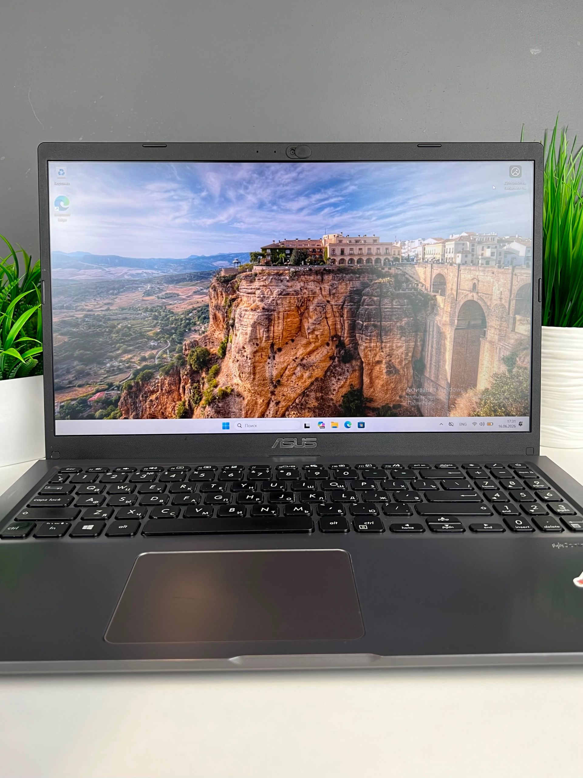 Ноутбук Acer core i3/10-пок  Intel Core i3  10-поколение  ядер 8 GB 256 GB 15 дюймов