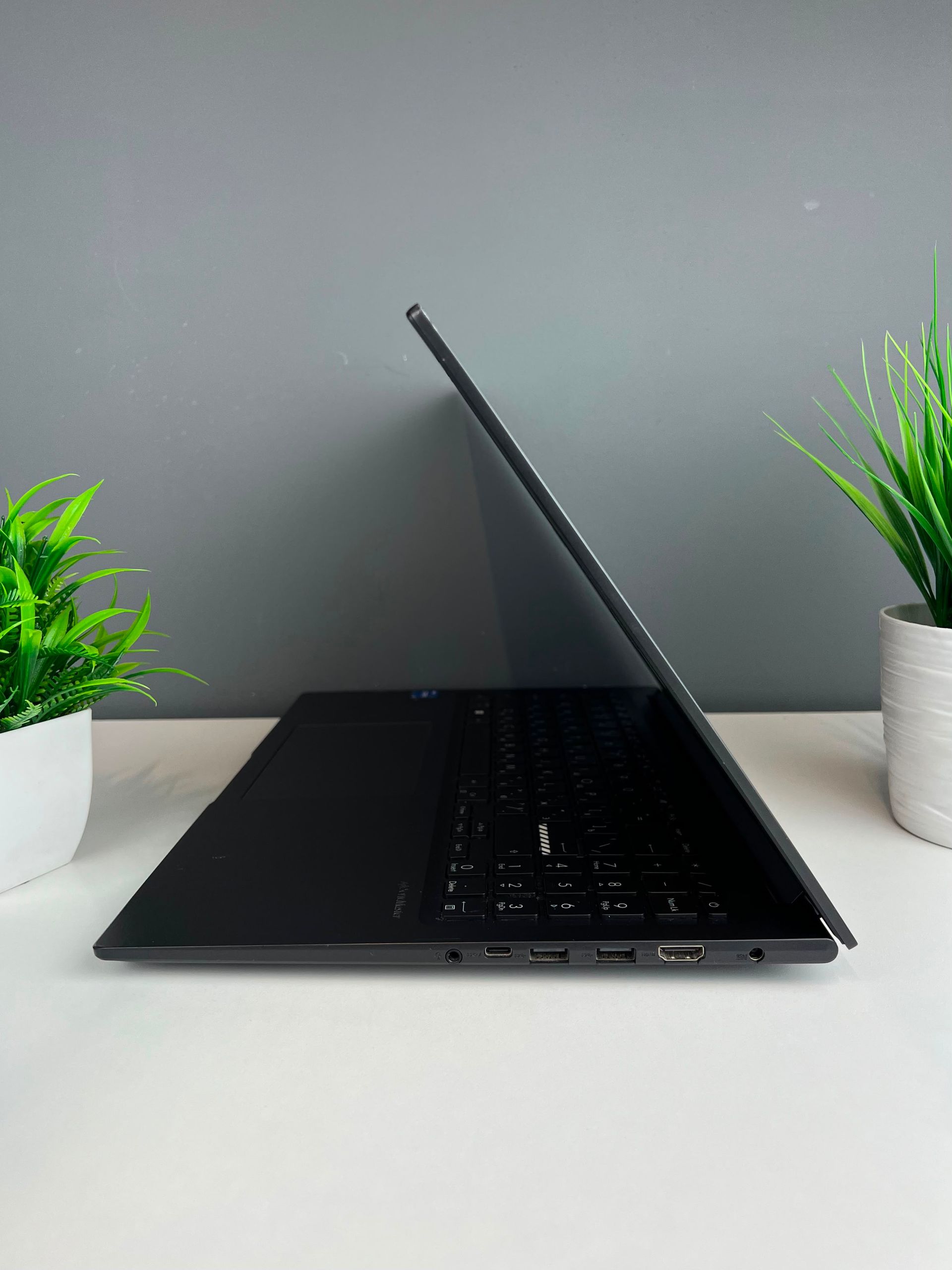Ноутбук Asus Для работы и учебы  Intel Core i5  13-поколение  ядер 16 GB 512 GB 500 GB 15 дюймов