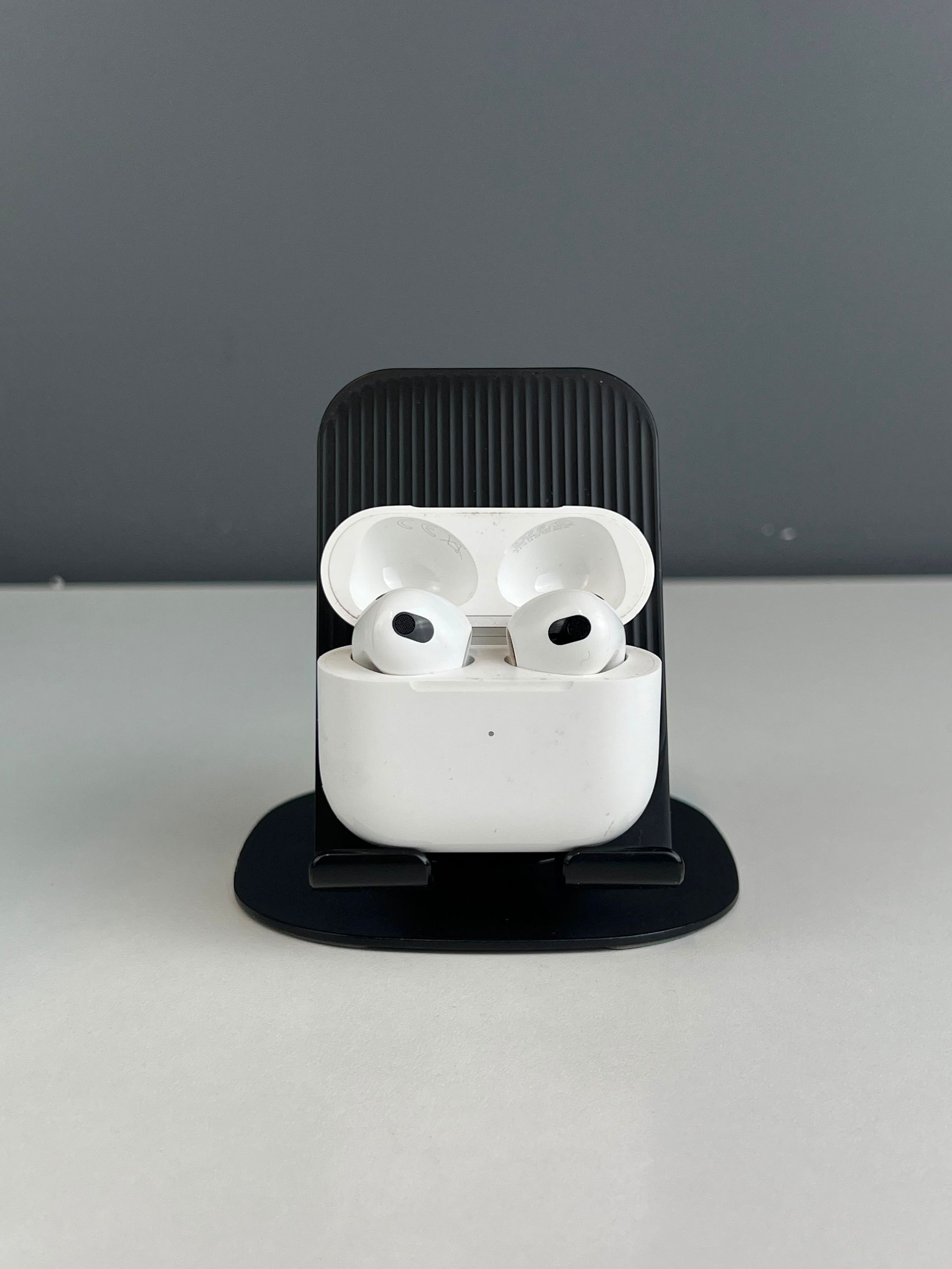 Apple AirPods 3 series