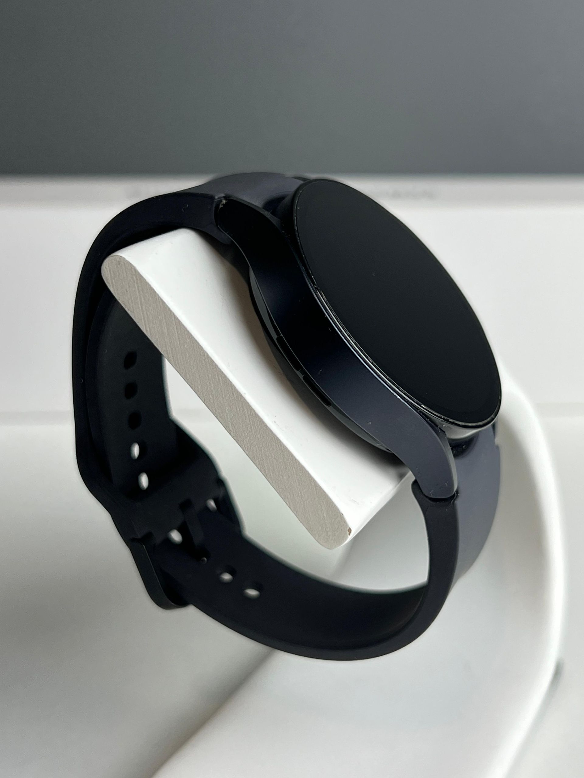 Samsung Series 6 Classic  44