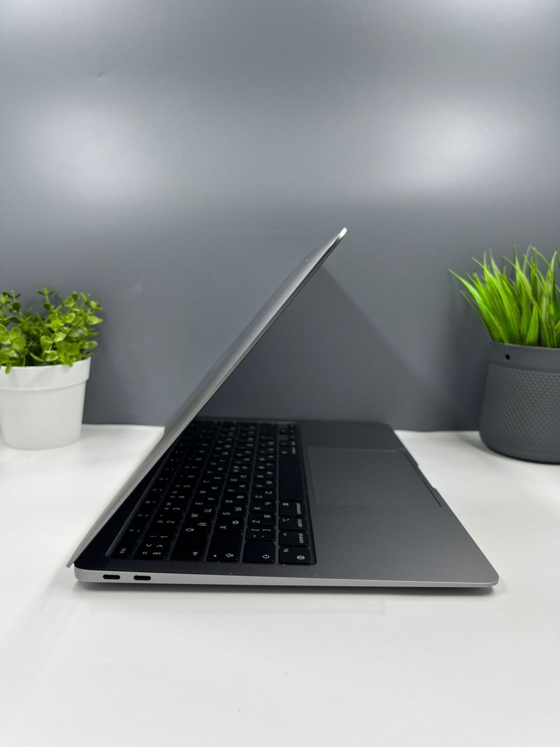 Ноутбук Apple macbook air 11 intel i5  Intel Core i3 13-поколение  ядер 8 GB 256 GB 13 дюймов