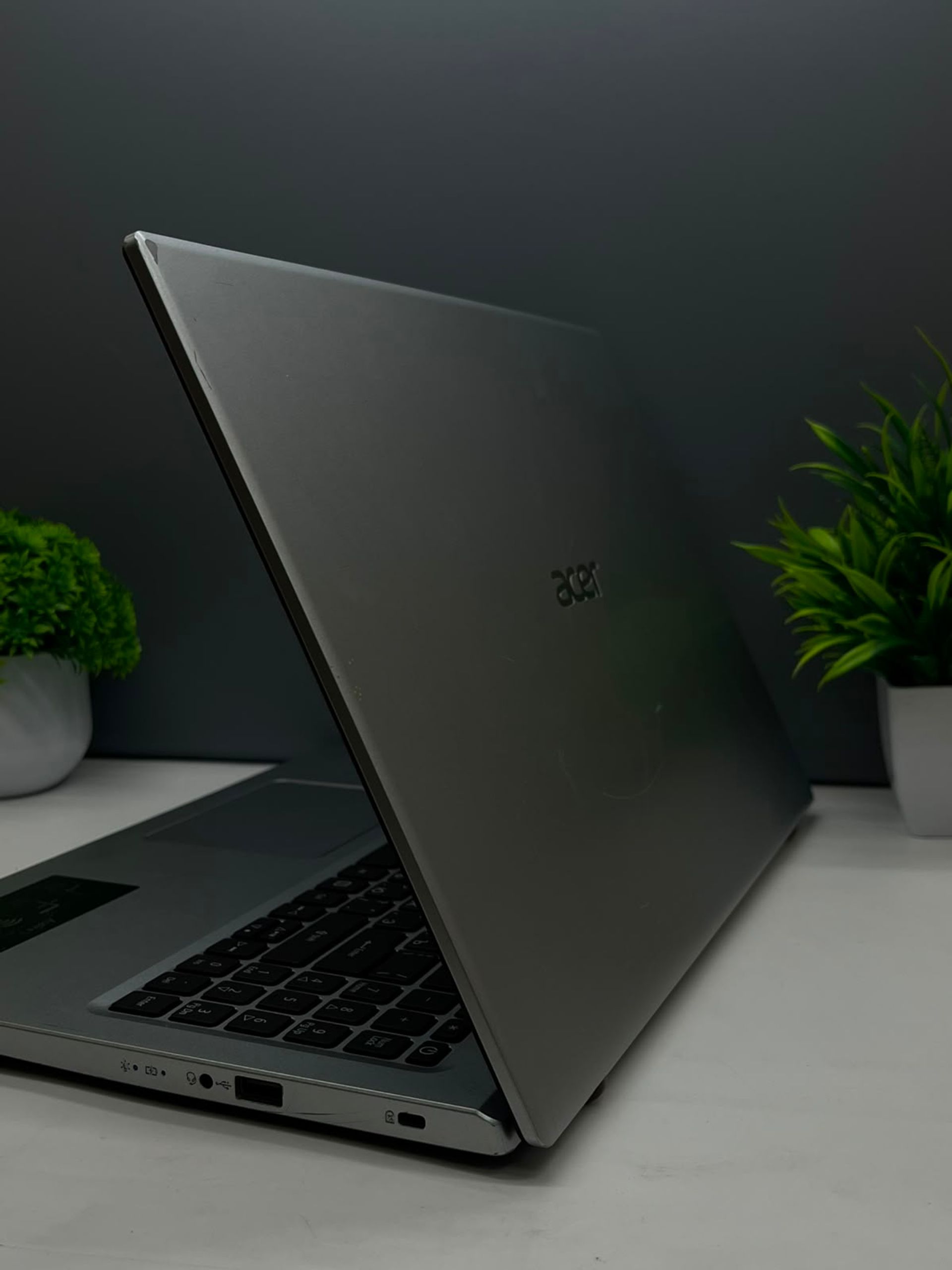 Ноутбук Acer Для работы и учебы  Intel Core i3  11-поколение  ядер 8 GB 512 GB 18 дюймов