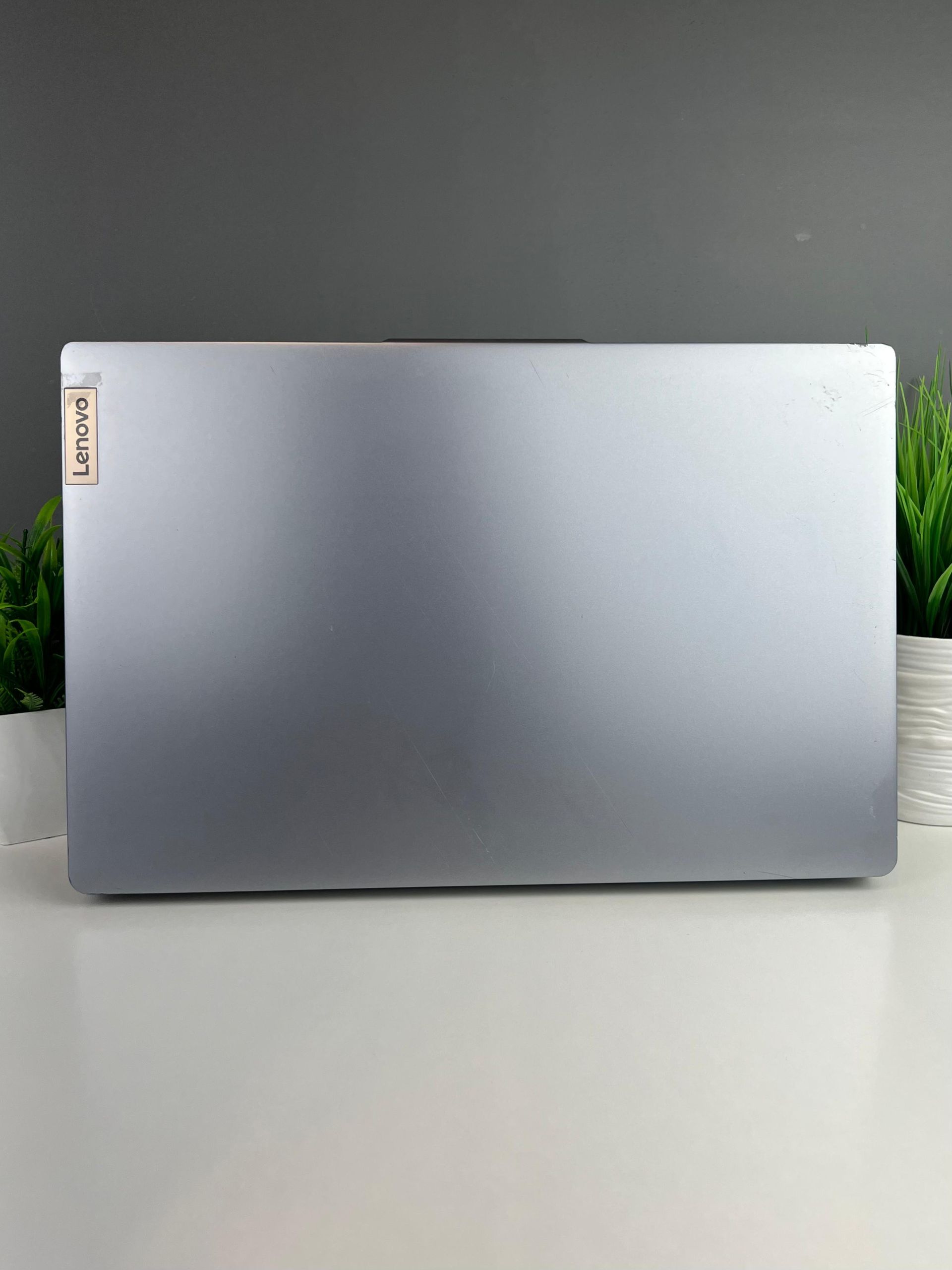 Ноутбук Lenovo Для работы и учебы AMD Ryzen 3 5-поколение ядер 8 GB 512 GB 15 дюймов