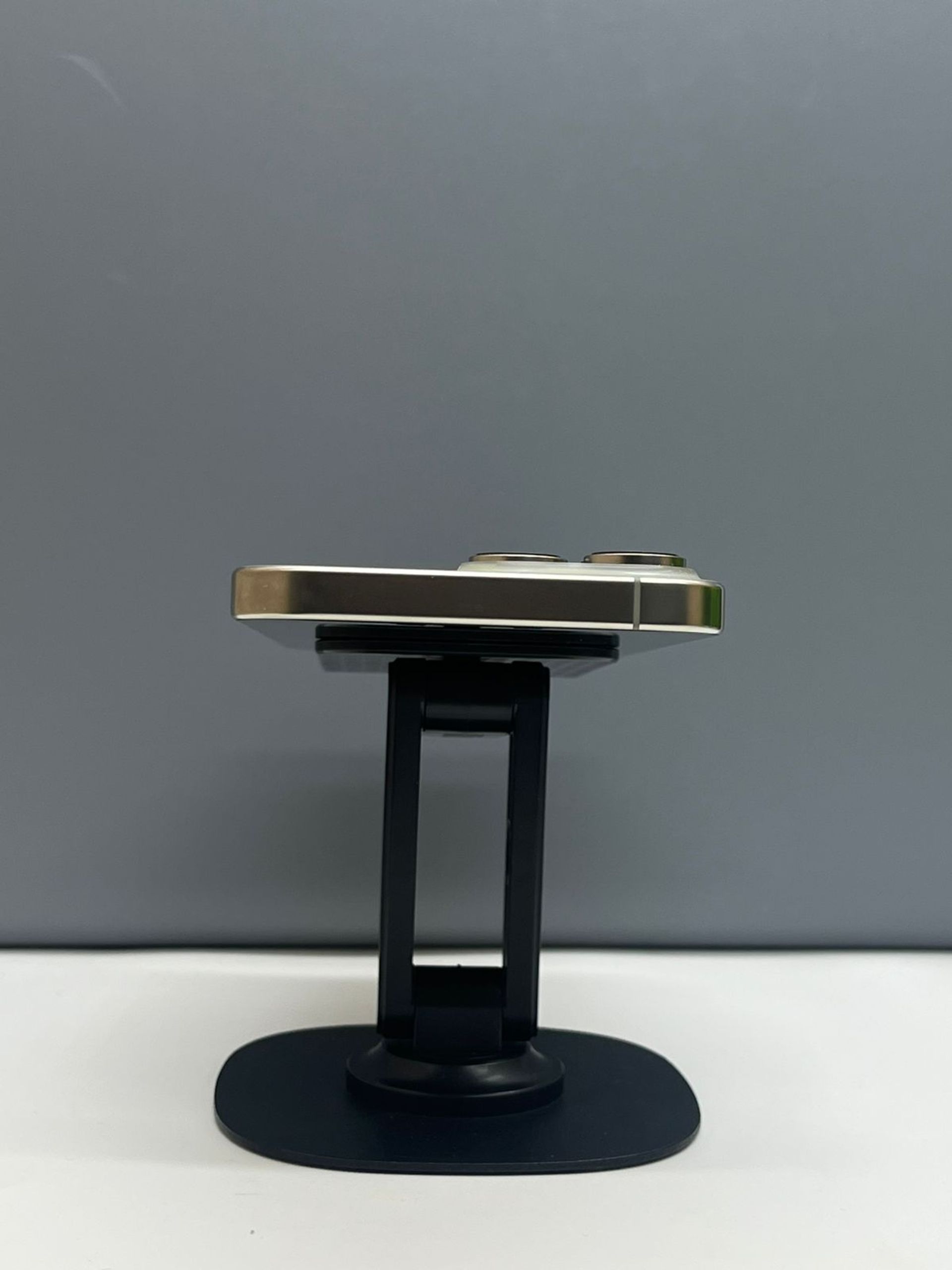 Apple iPhone 16 Pro Max 256GB - фото_4