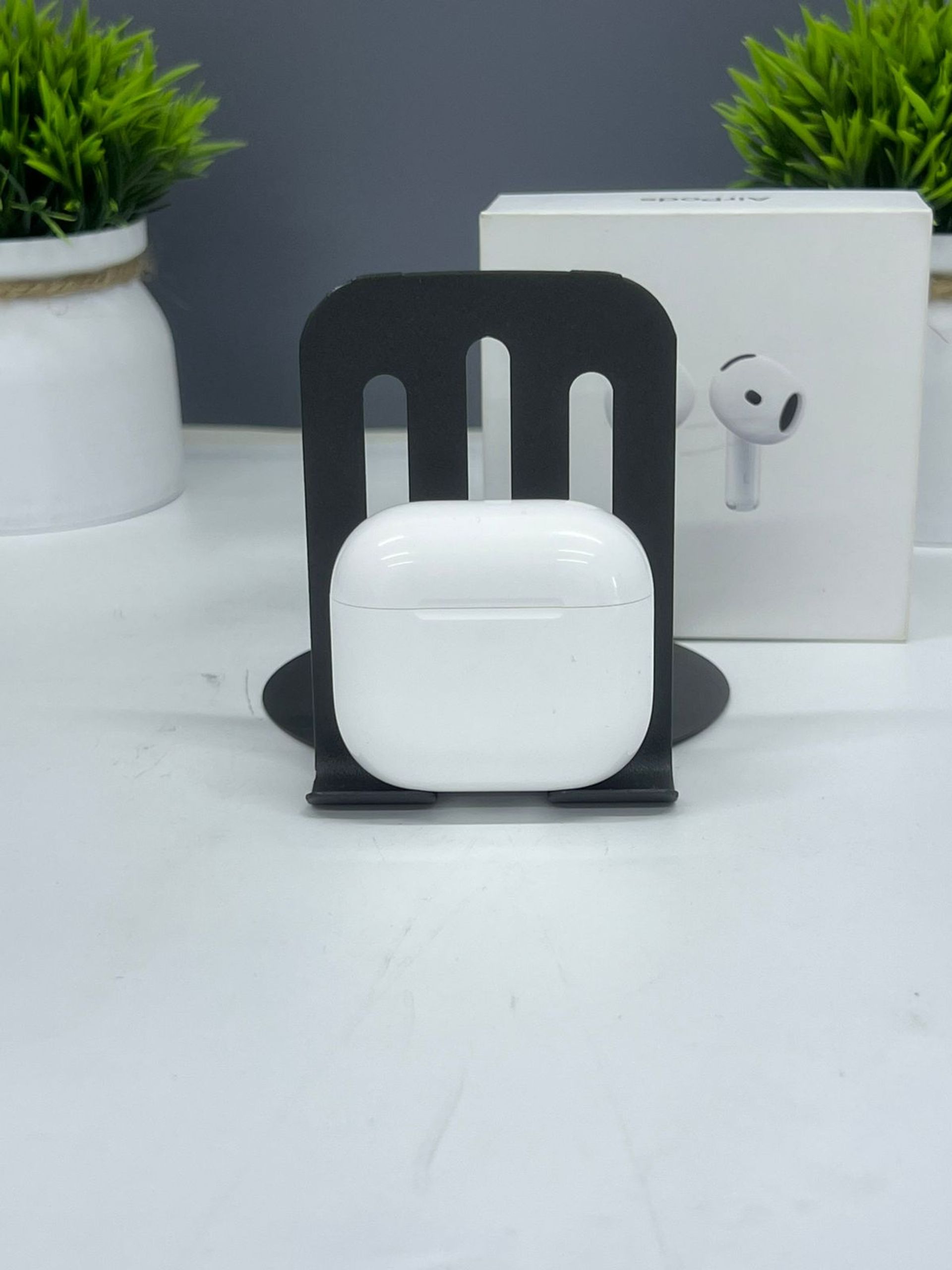 AirPods 4 series