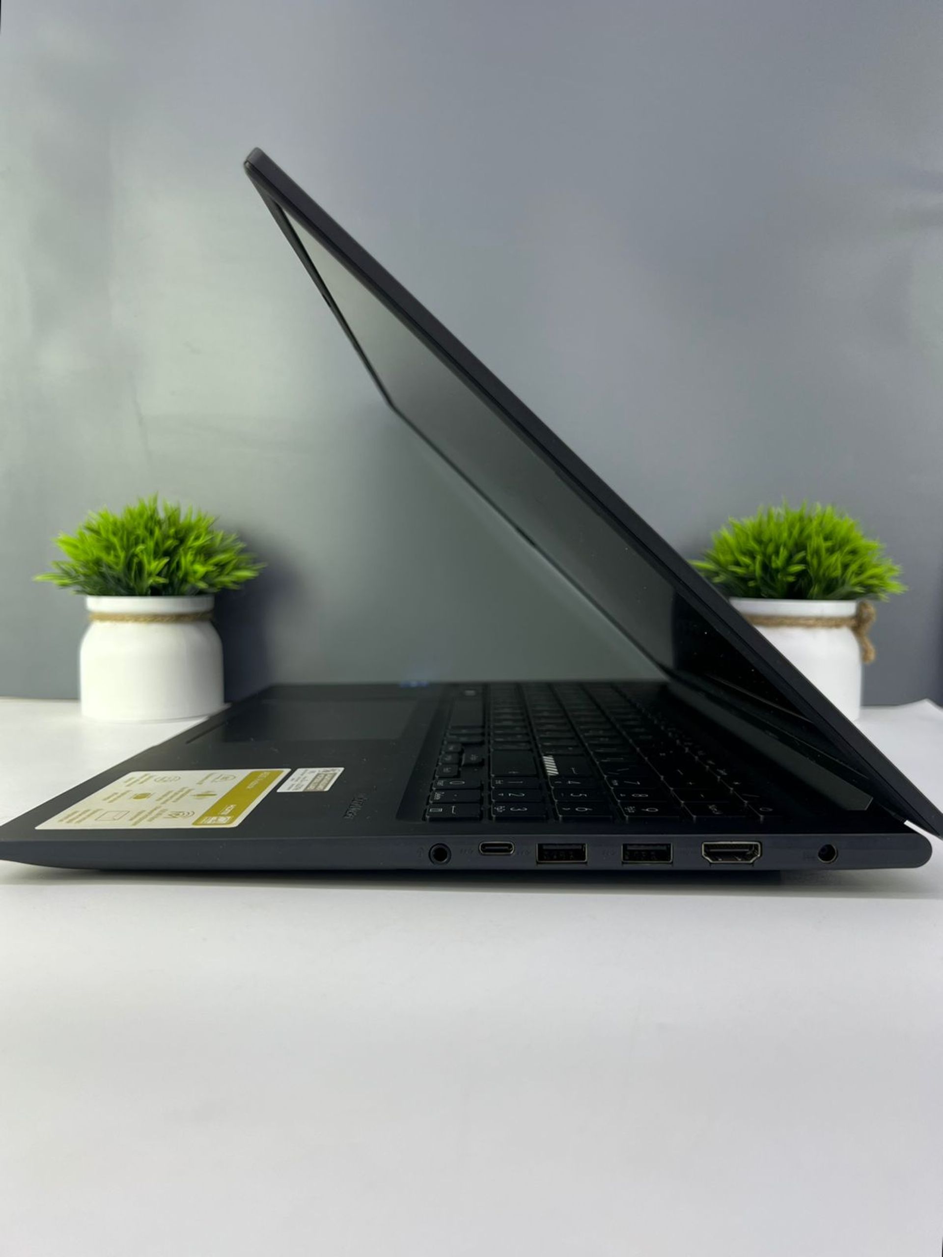 Ноутбук Asus core i5/12 пок  Intel Core i5  12-поколение  ядер 8 GB 500 GB 15 дюймов