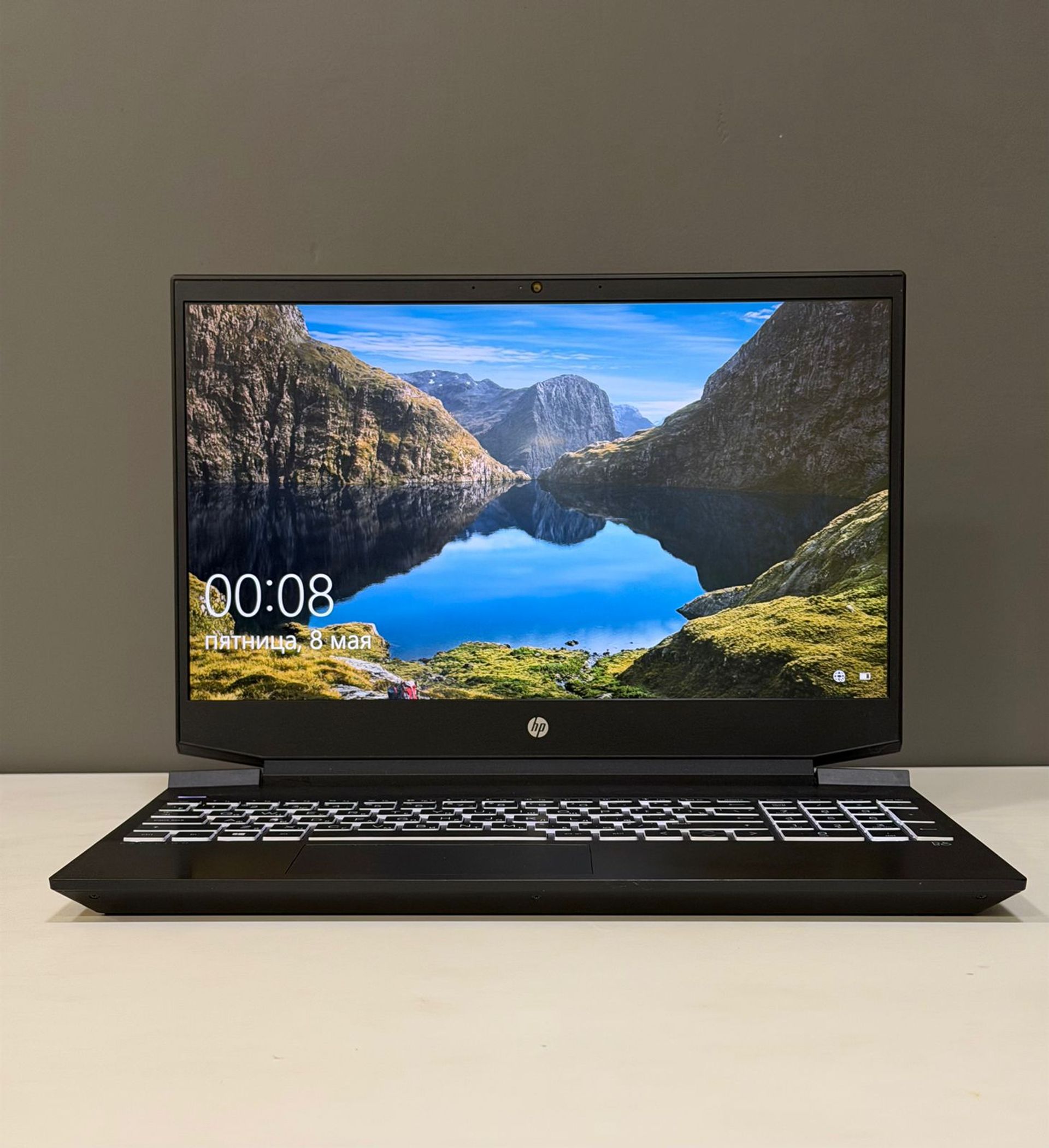 Ноутбук Hp ryzen 7 (4-е поколение) 2020-2022 (8 ядер / 16 потоков) AMD Ryzen 7 4-поколение ядер 16 GB 256 GB 15 дюймов