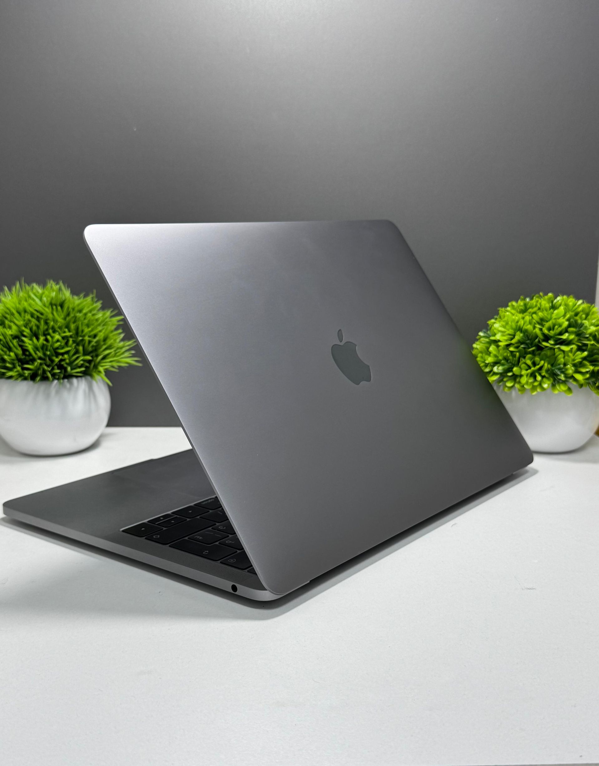 Ноутбук Apple macbook pro 13 m1 M1 ядер 8 GB 13 дюймов