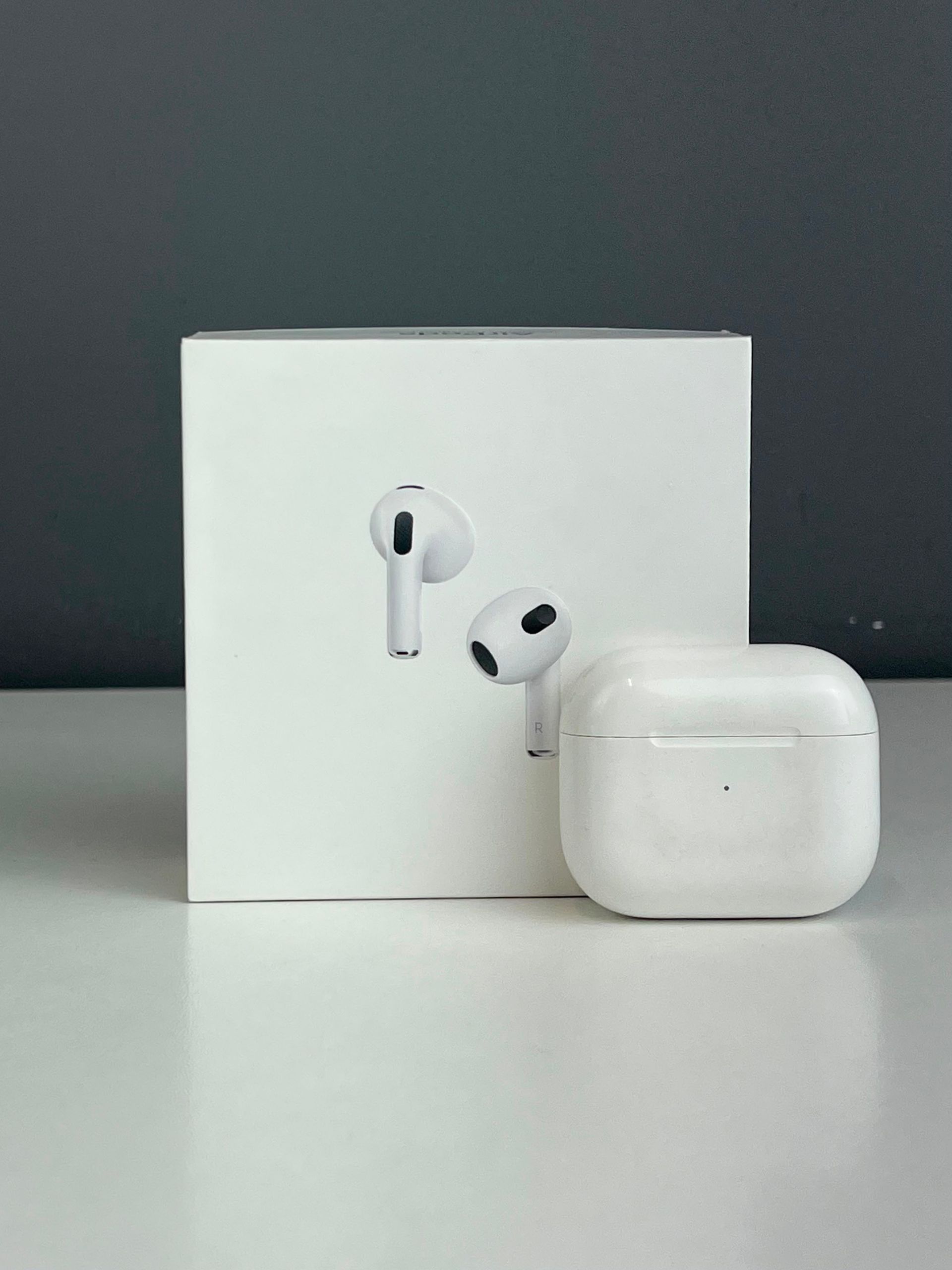 Apple AirPods 3 series