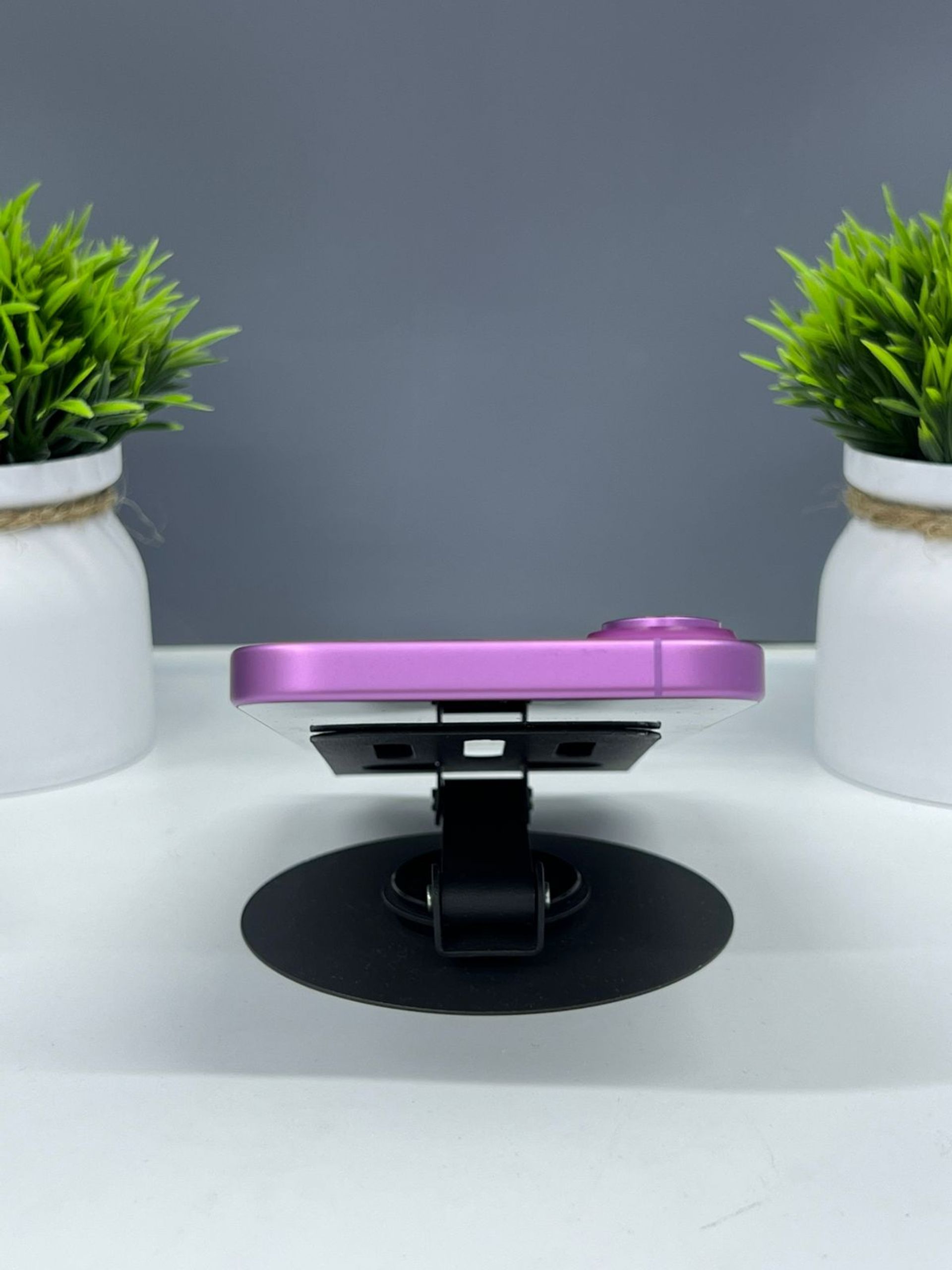 Apple iPhone 16 розовый