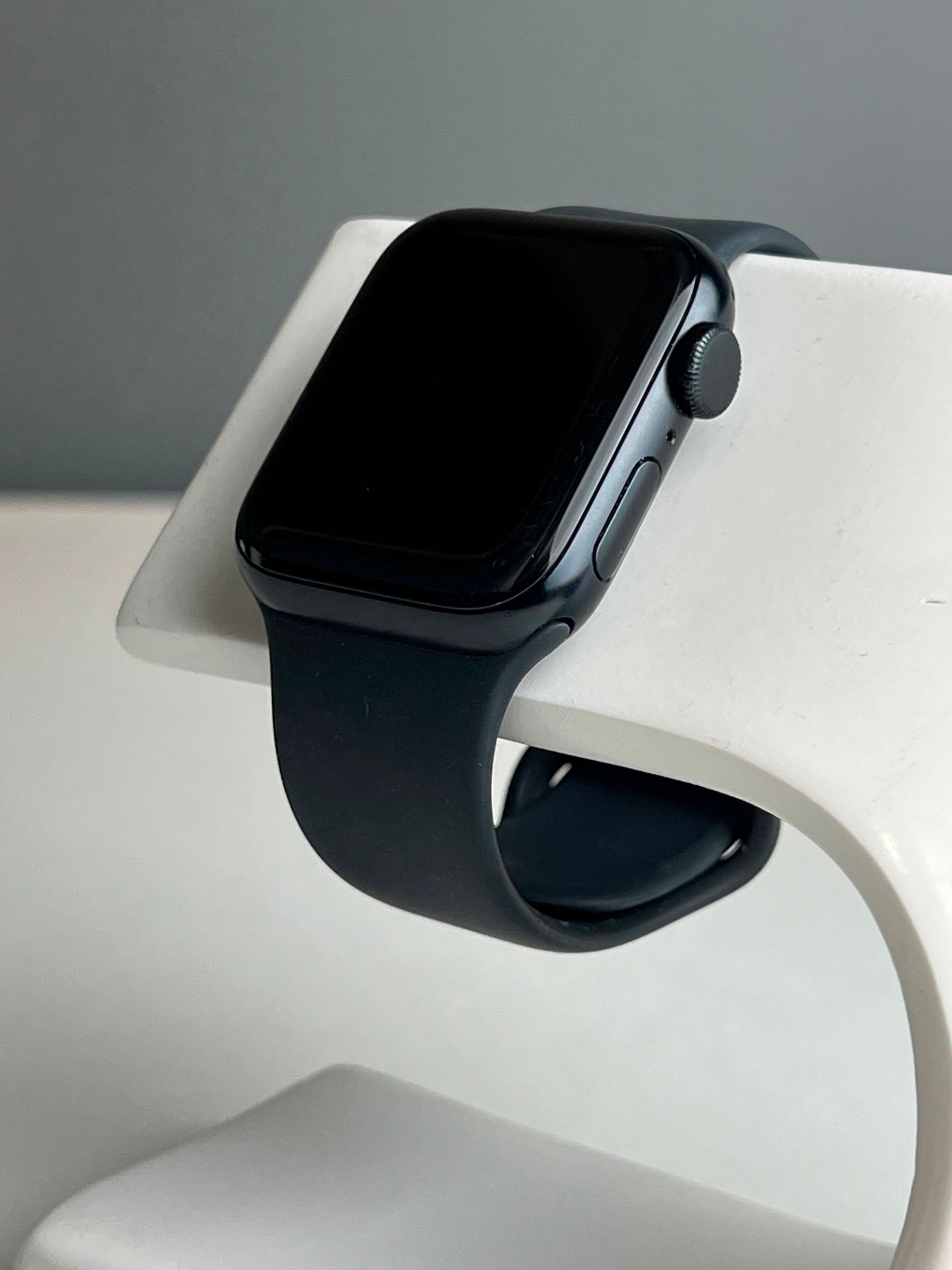 Apple Series SE 40 mm (2е поколение) 40mm