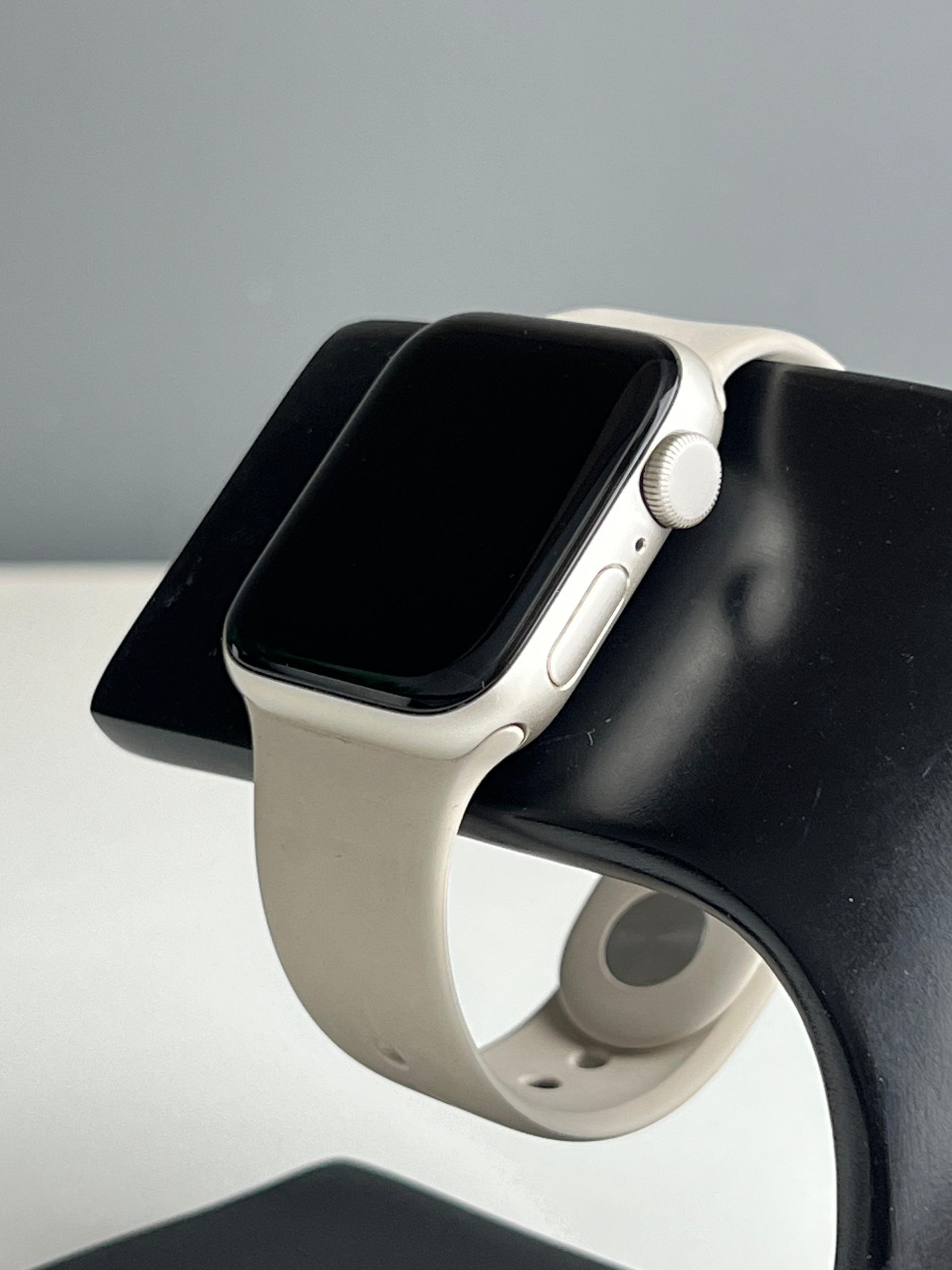 Apple Series SE 40 mm (2е поколение) 40mm