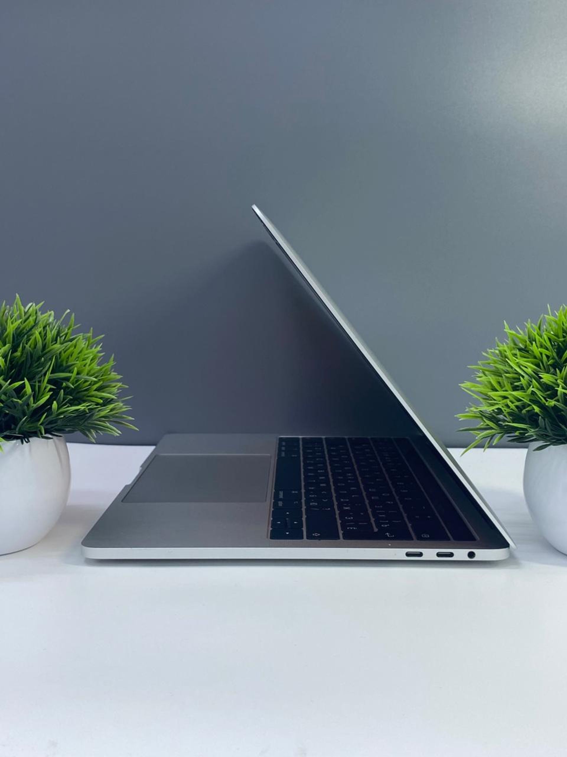 Ноутбук Apple MacBook Air Intel i5 ядер 8 GB 256 GB 13 дюймов