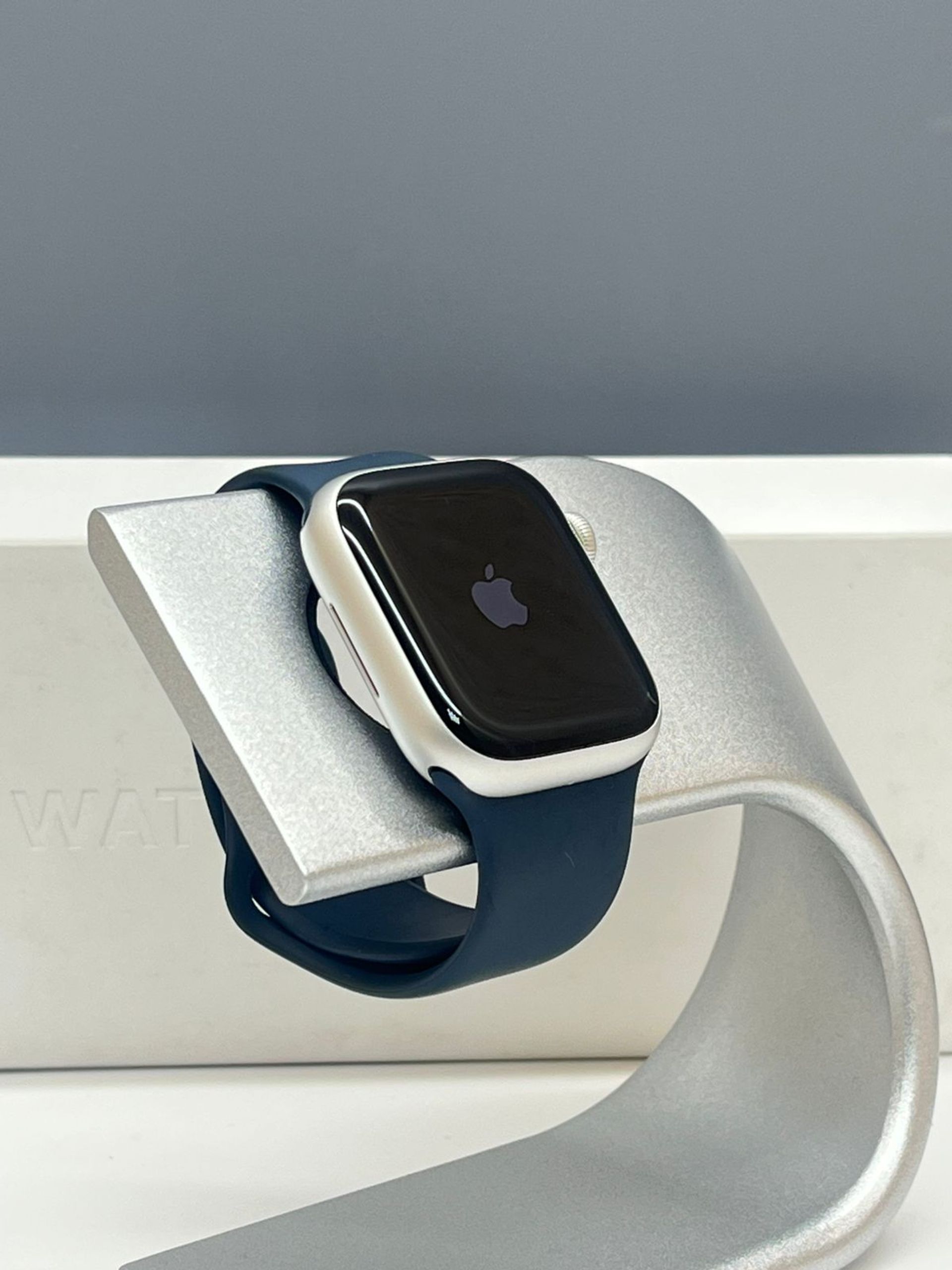 Apple Watch Series 9 GPS M/L 41 мм