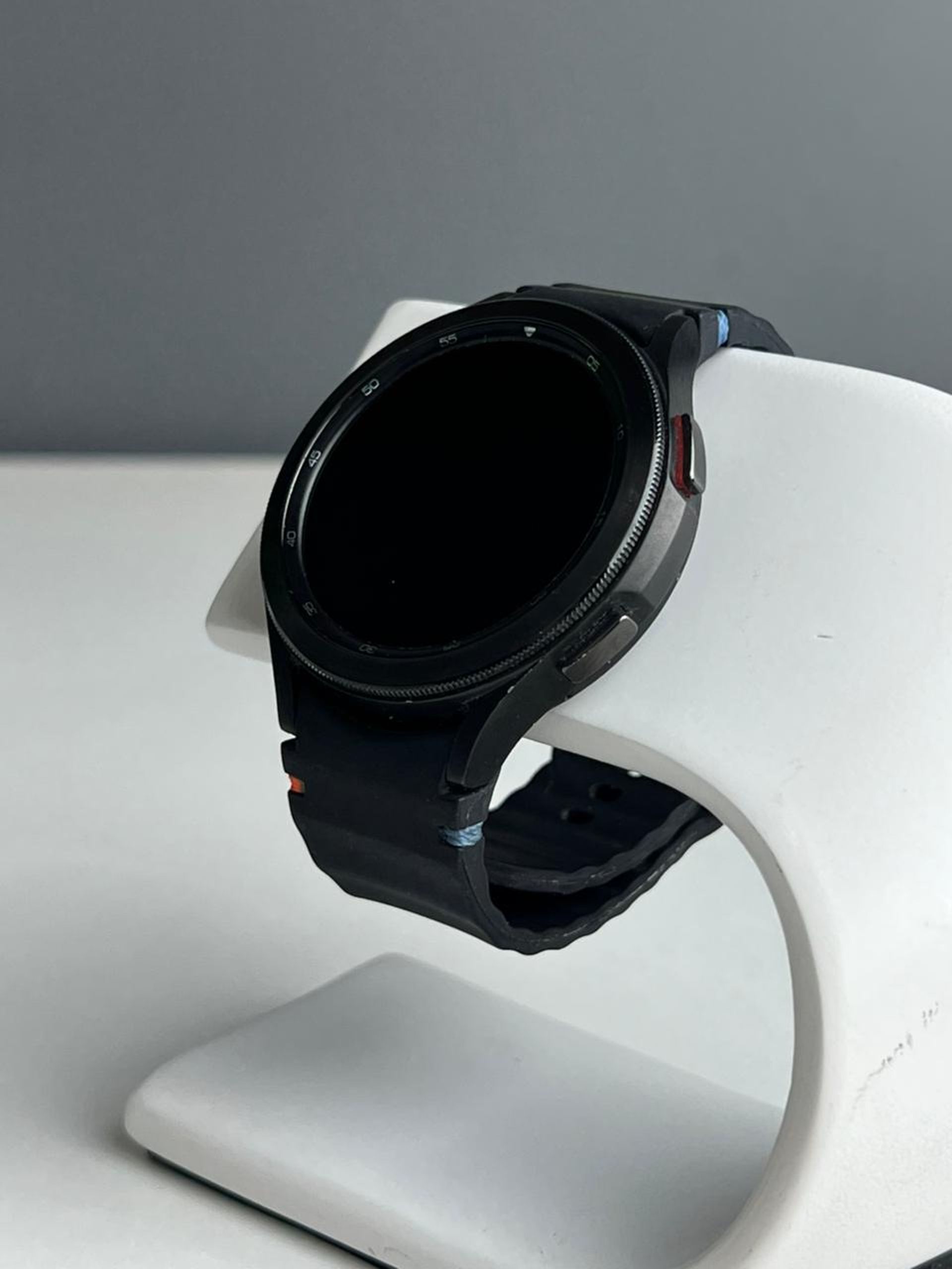 Samsung Series 4 Classic SM-R890 44mm