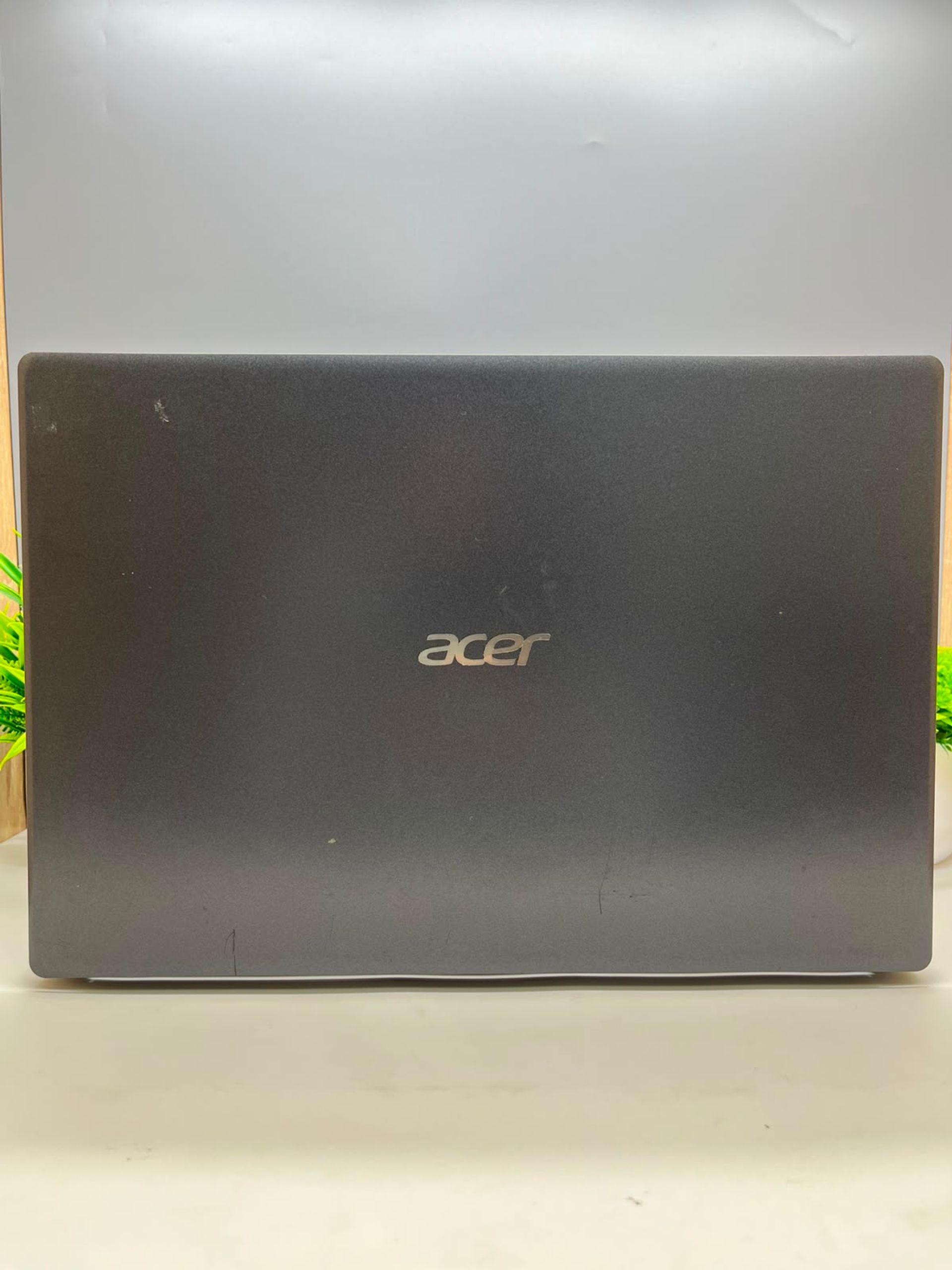 Ноутбук Acer Для работы и учебы  Intel Core i5  8-поколение  ядер 8 GB 240 GB 13 дюймов
