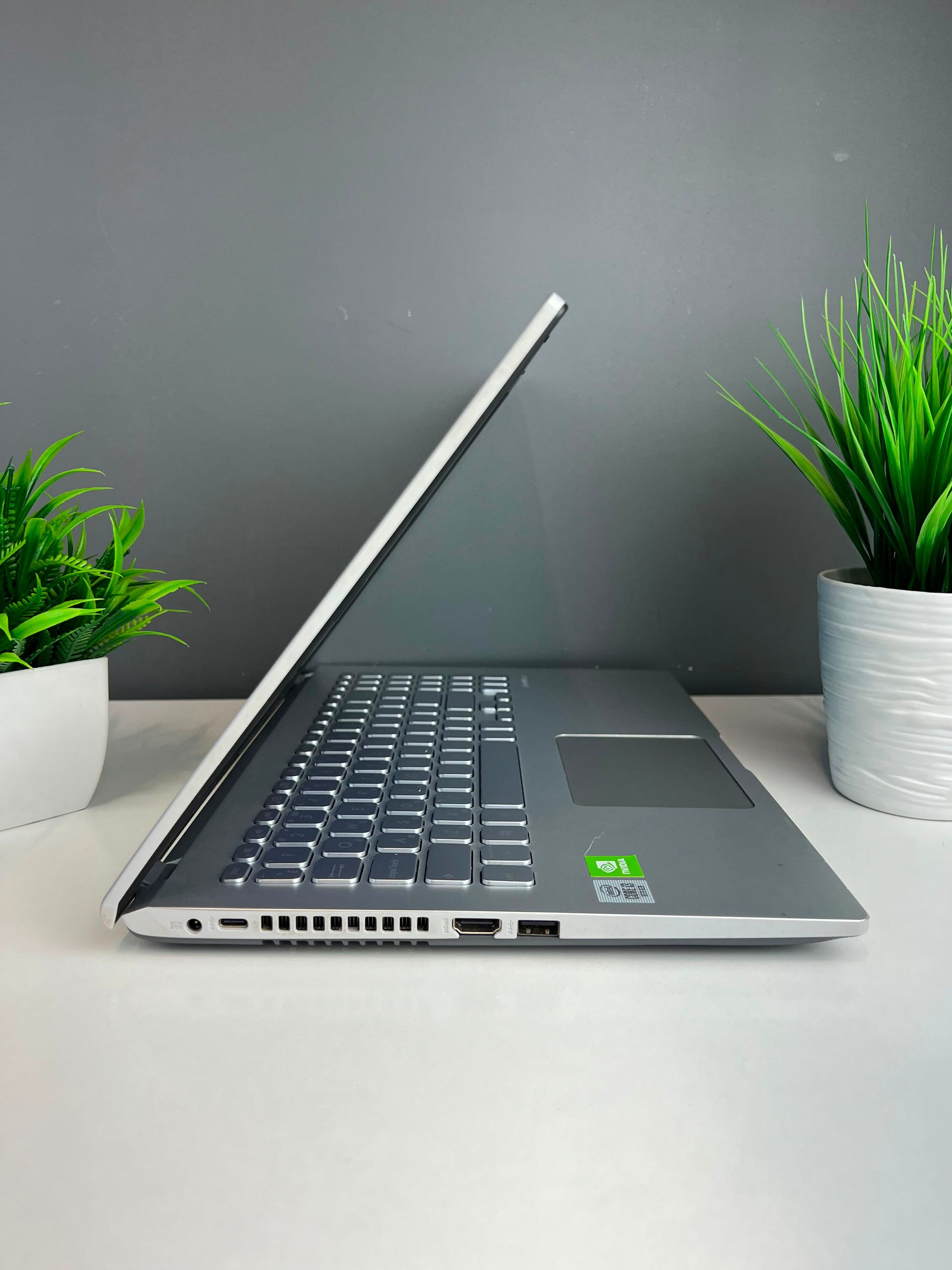 Ноутбук Acer Для работы и учебы  Intel Core i3  10-поколение  ядер 4 GB 15 дюймов