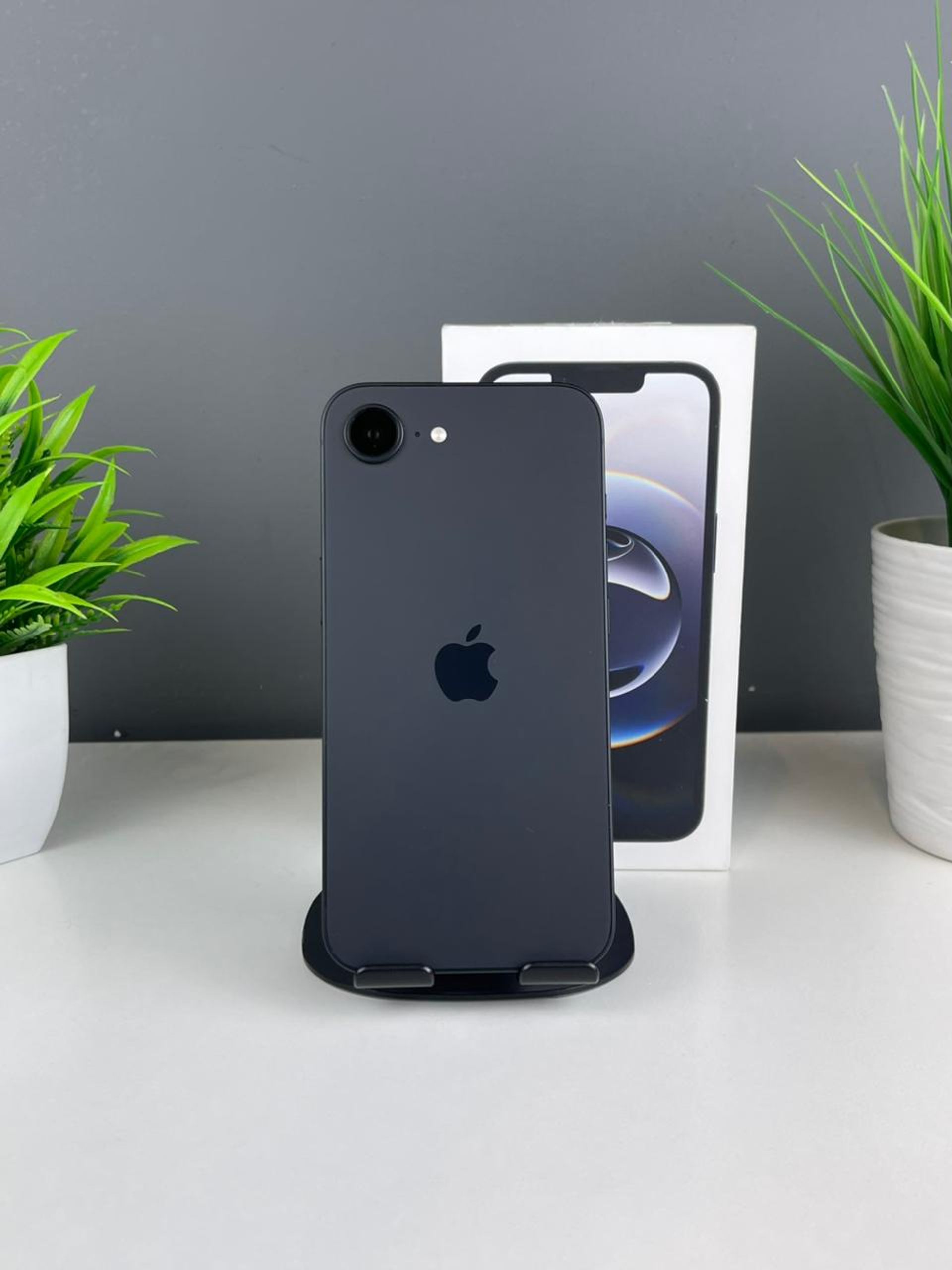 Apple iPhone 16e 128GB