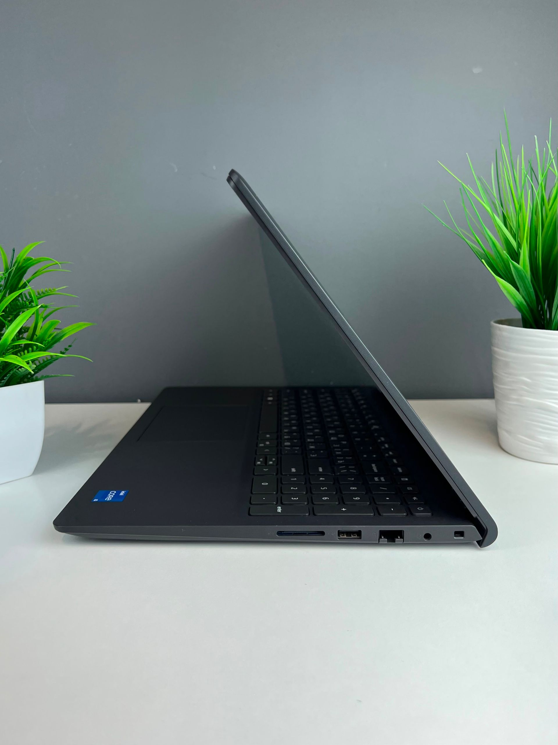 Ноутбук Dell Для работы и учебы  Intel Core i5  13-поколение  ядер 16 GB 512 GB 15 дюймов