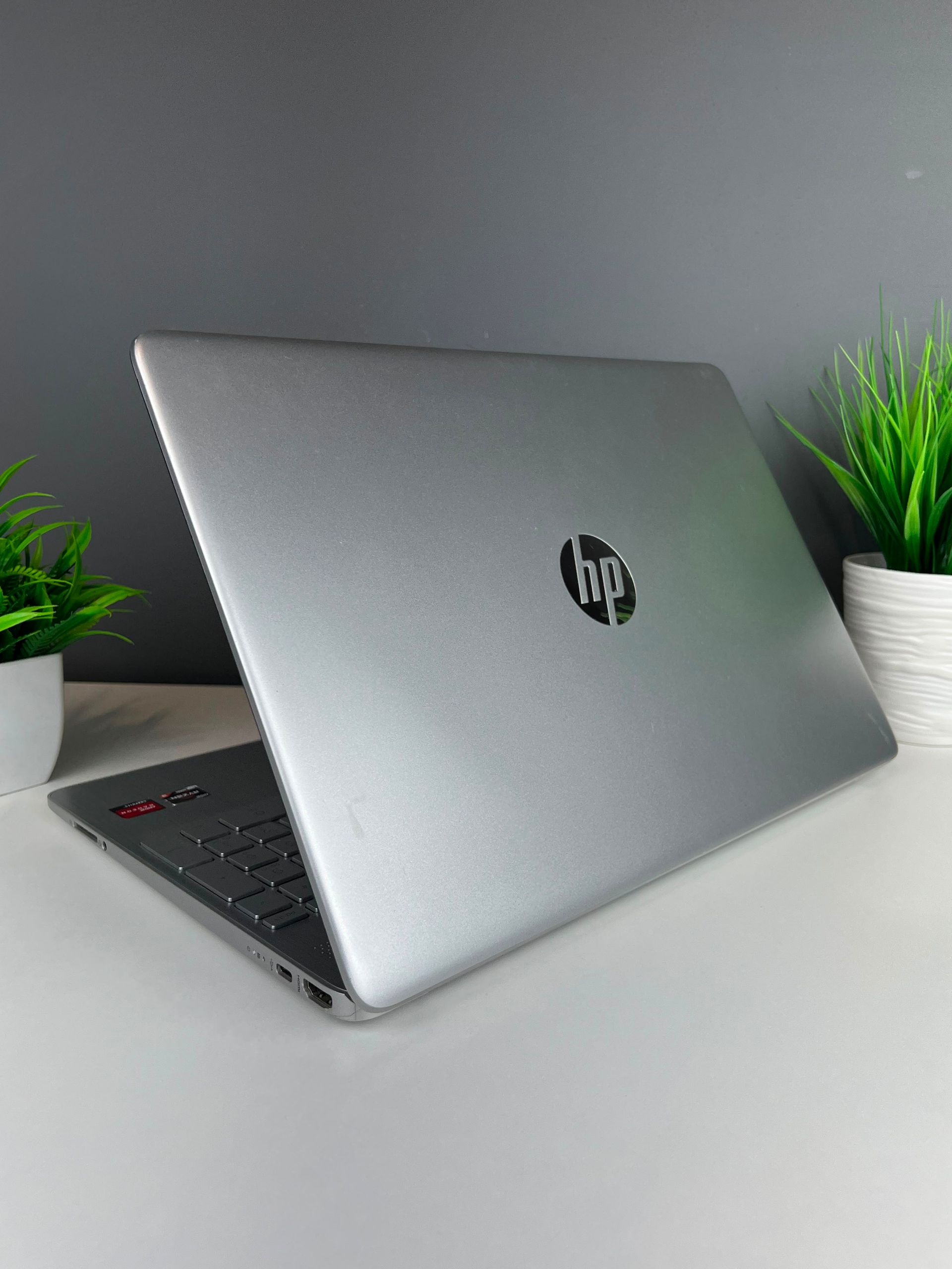 Ноутбук Hp Для работы и учебы AMD Ryzen 3 4-поколение ядер 8 GB 256 GB 16 дюймов