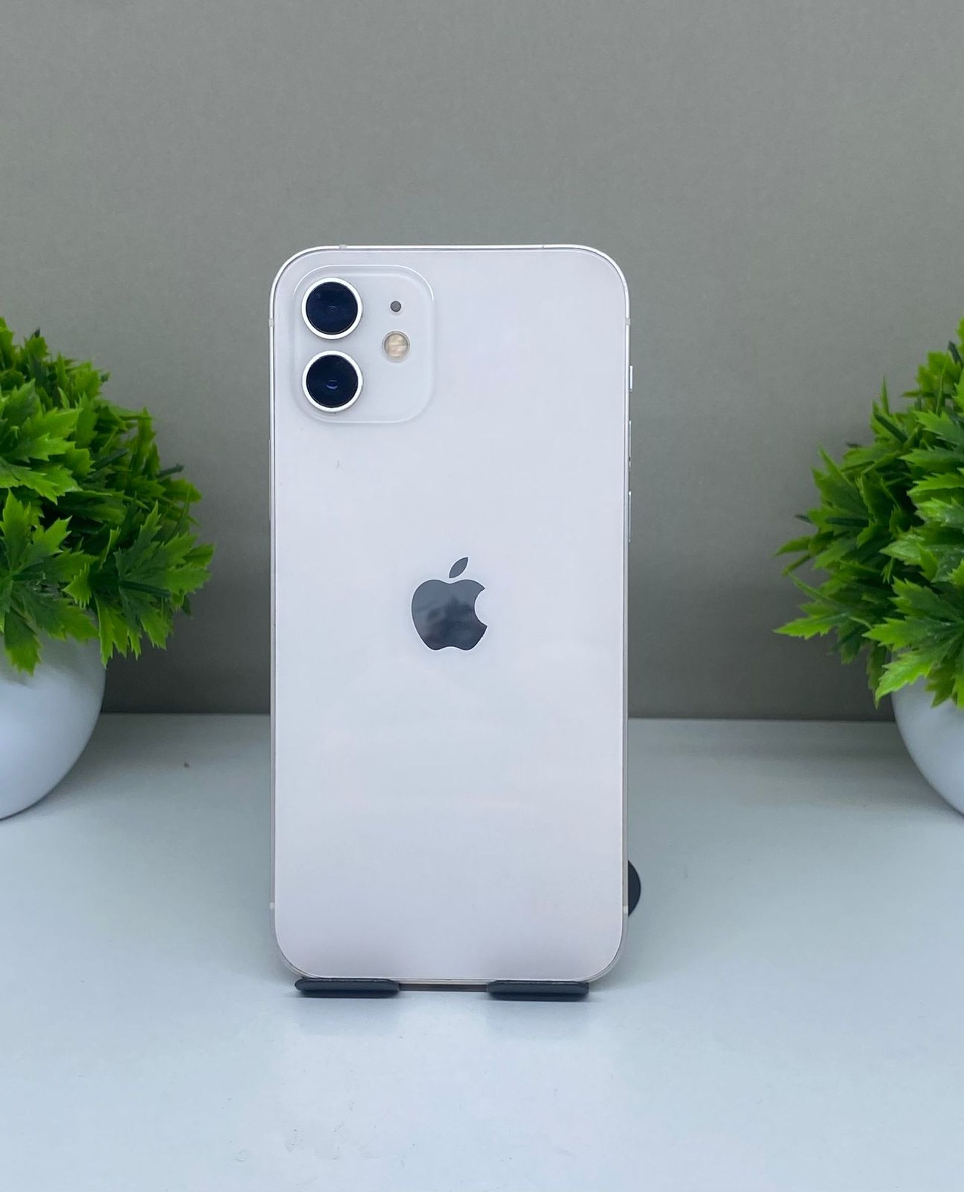 Apple iPhone 12 64 GB