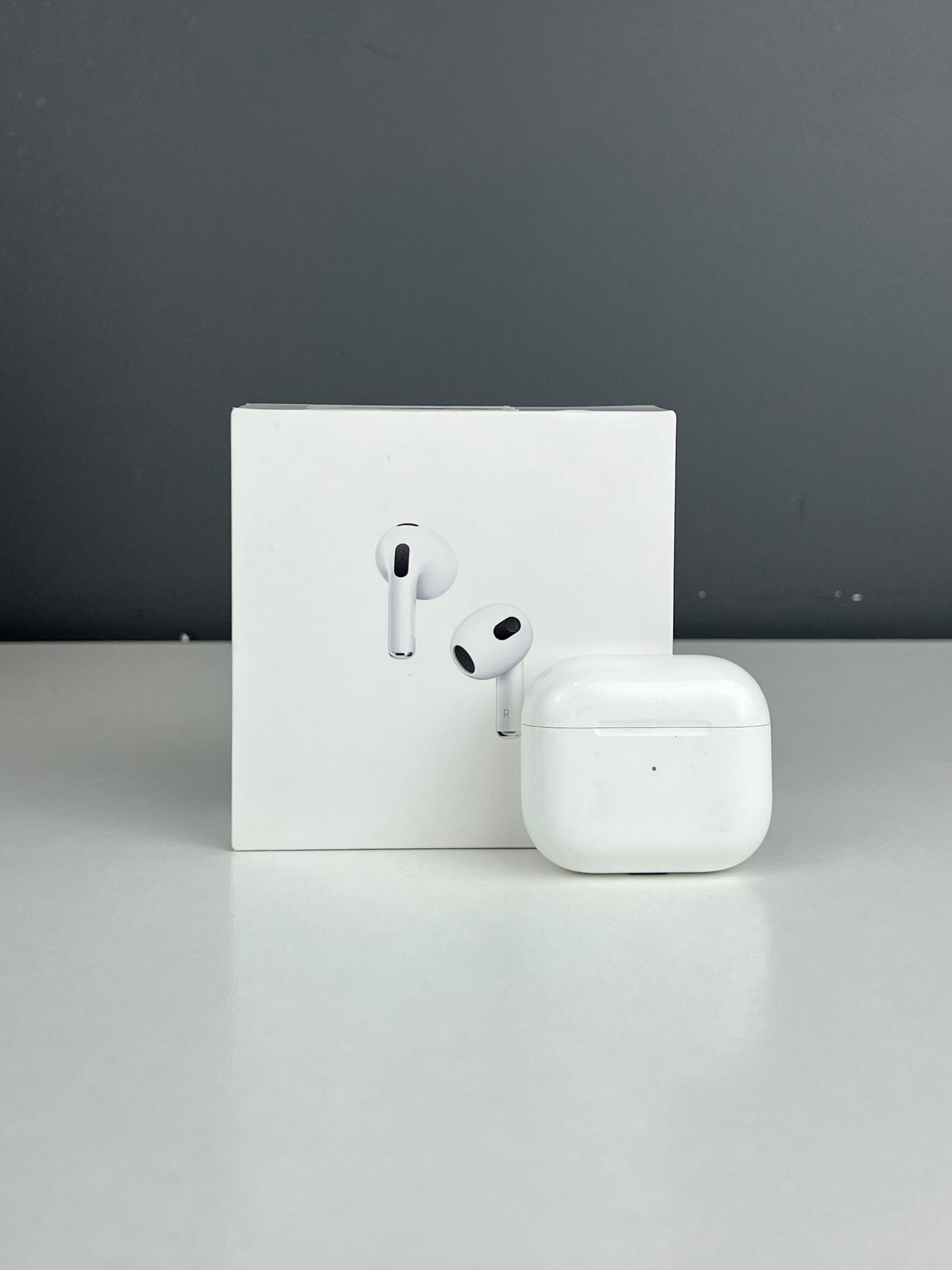Apple AirPods 3 series